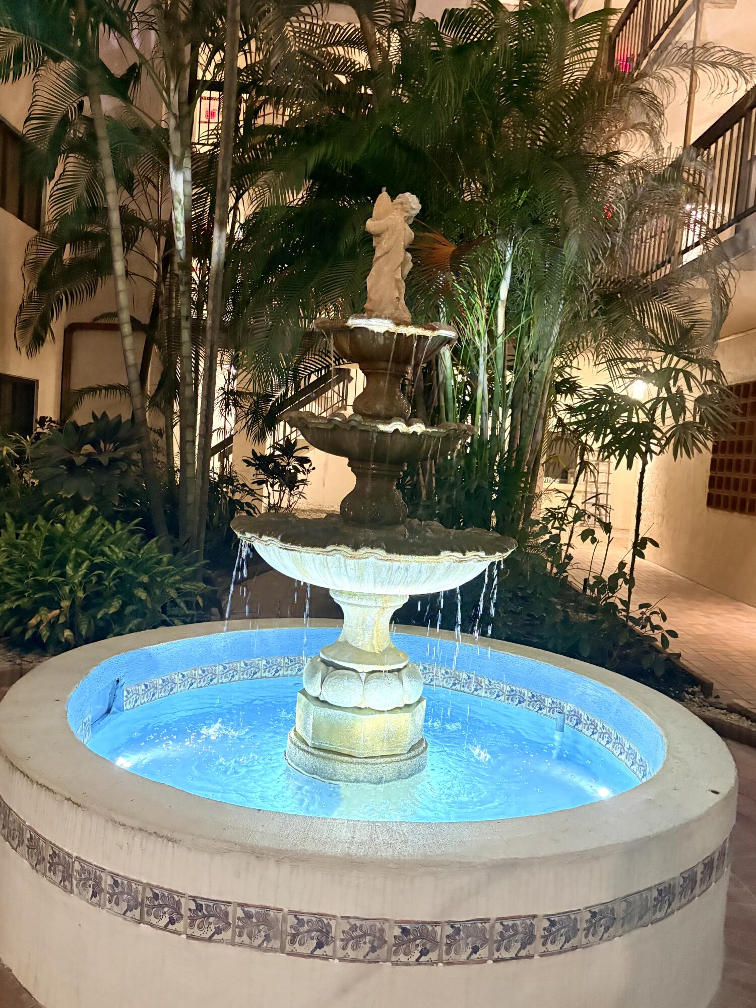 500 Ocean Trail Way