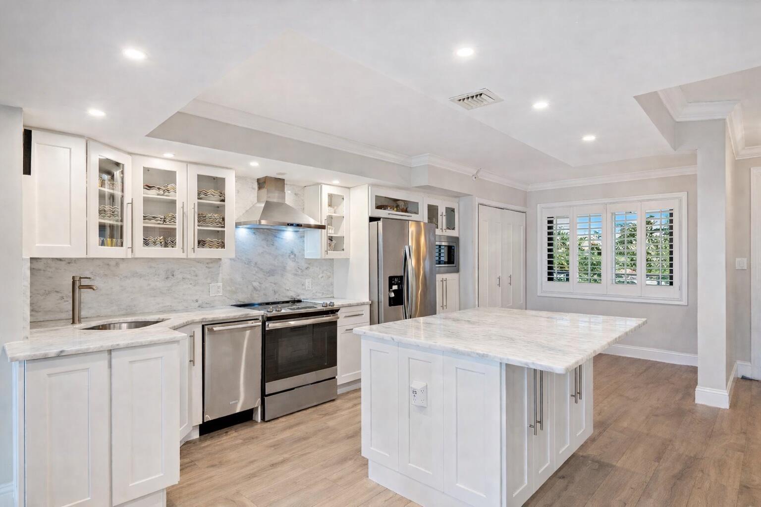 500 Ocean Trail Way