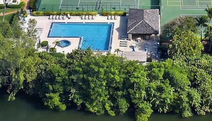 500 Ocean Trail Way