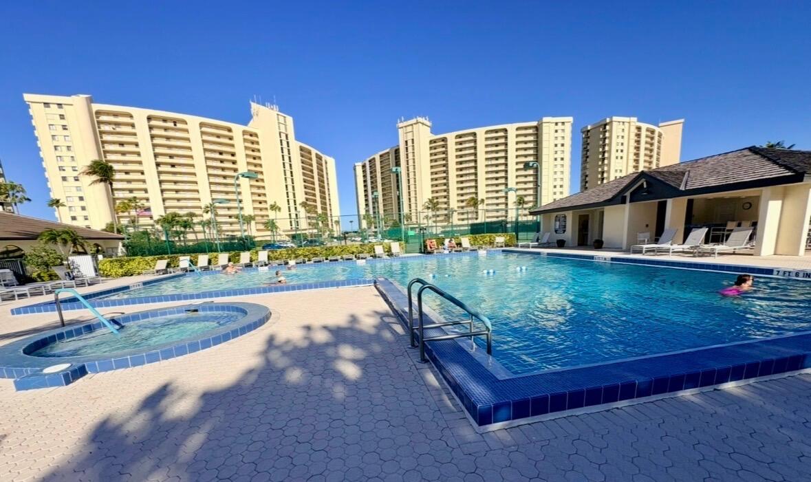 500 Ocean Trail Way
