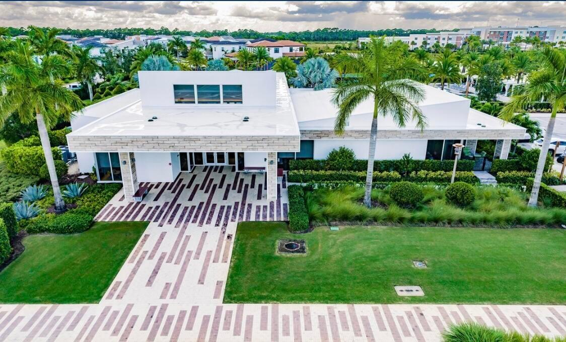 12544 Gross Pointe Drive