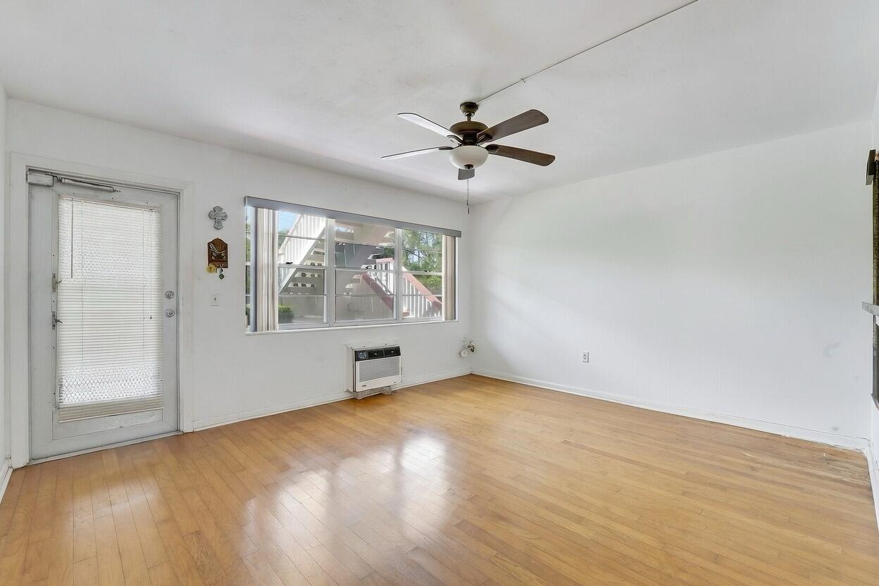 120 Windsor F F