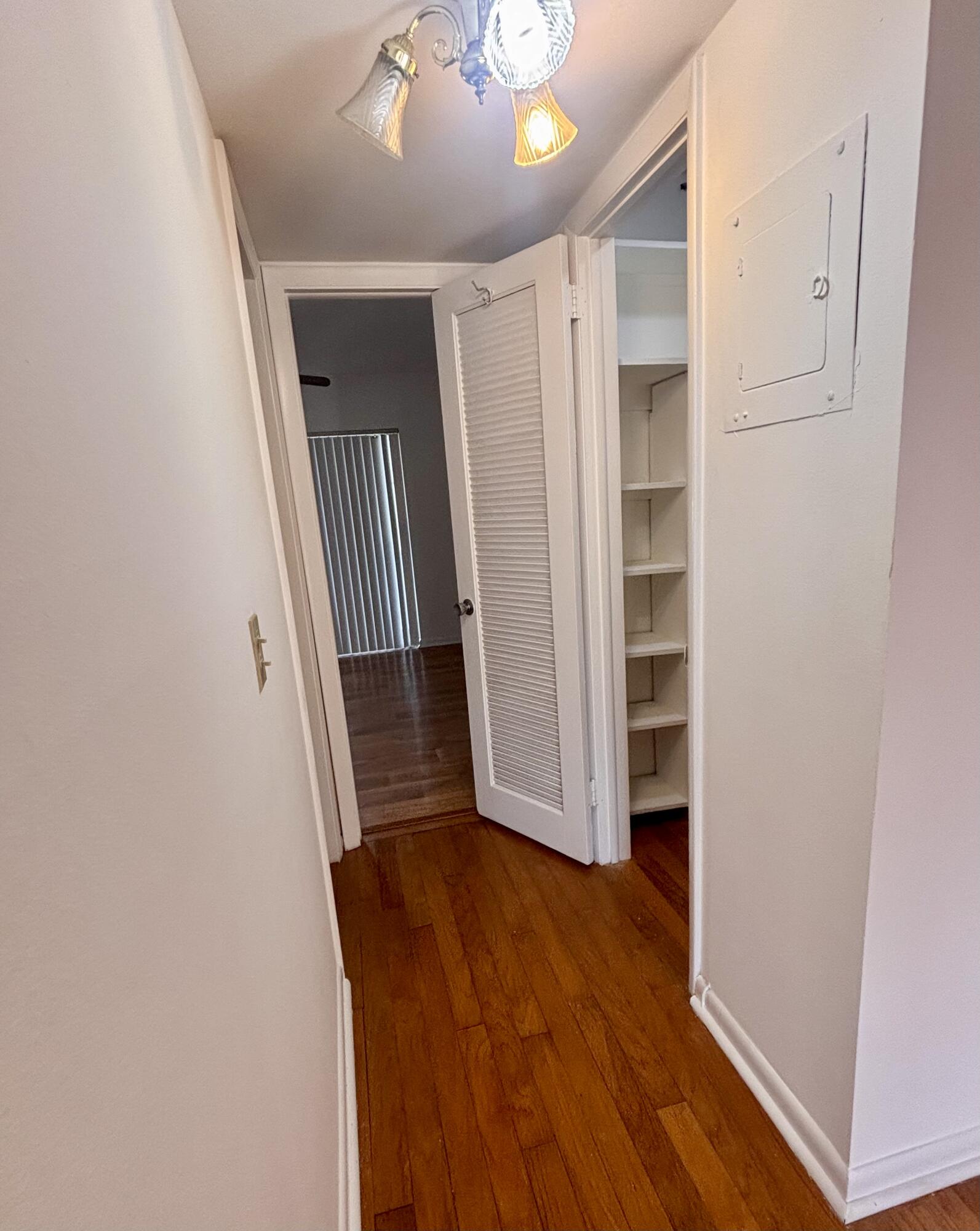 120 Windsor F F
