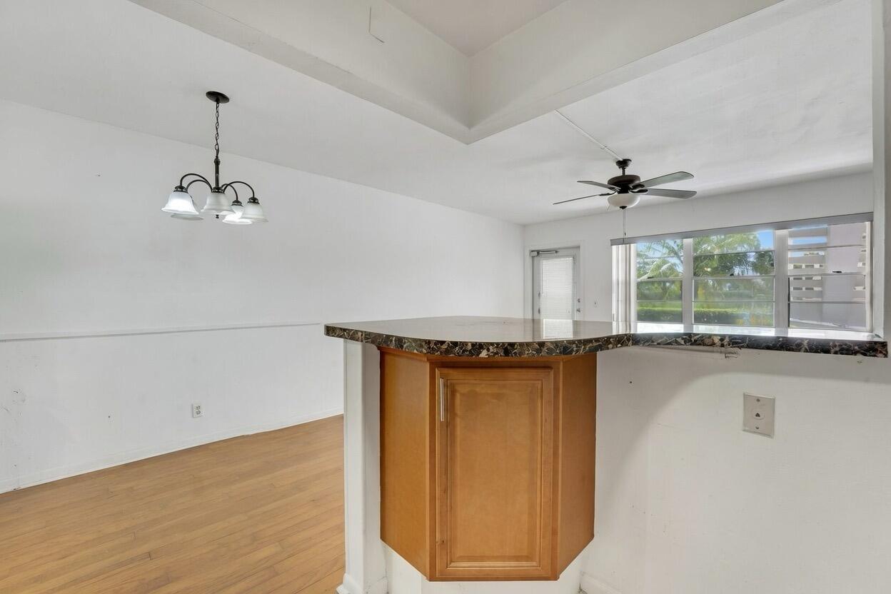 120 Windsor F F