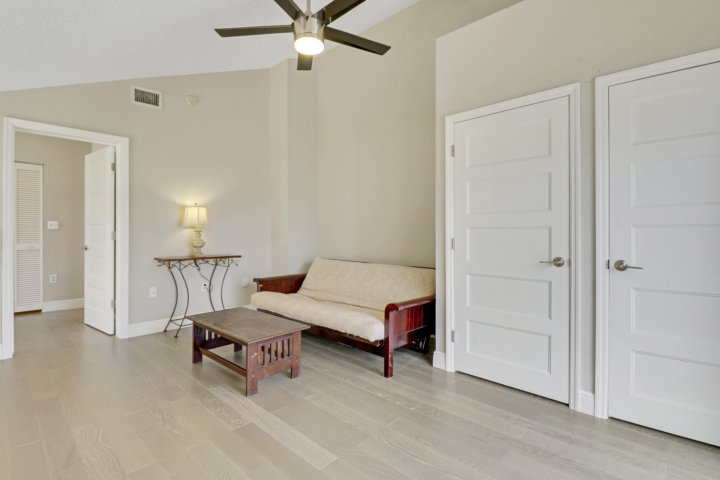 360 Bella Vista Court N 60