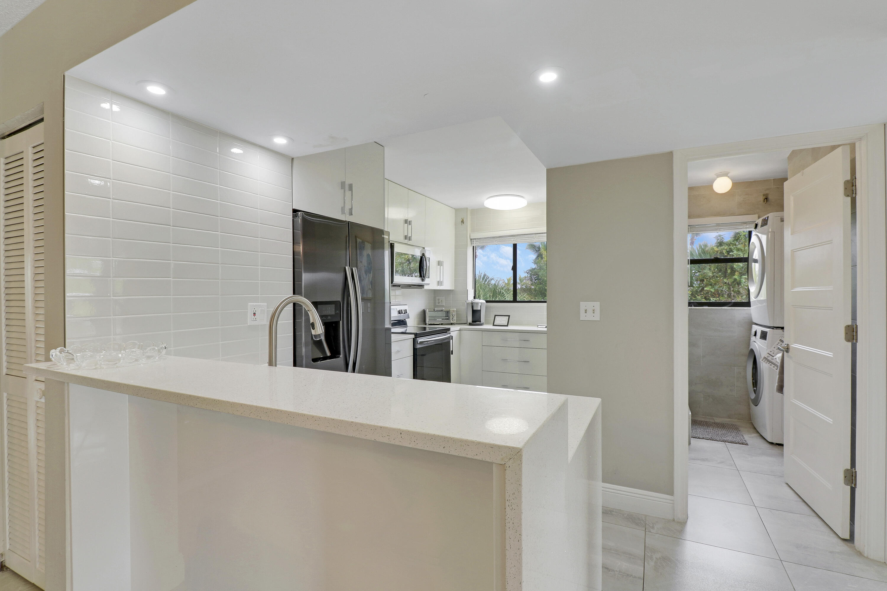 360 Bella Vista Court N 60