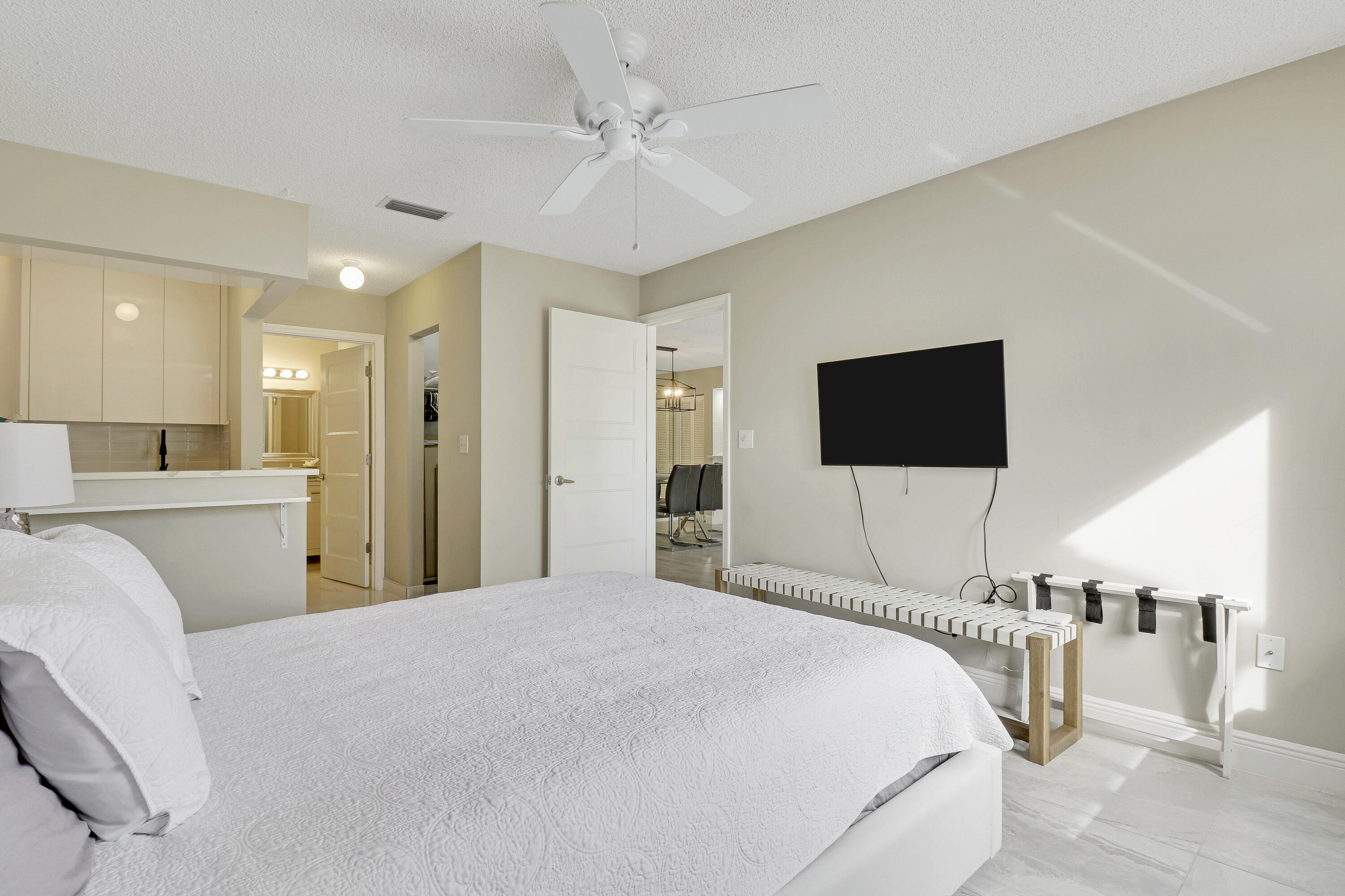 360 Bella Vista Court N 60