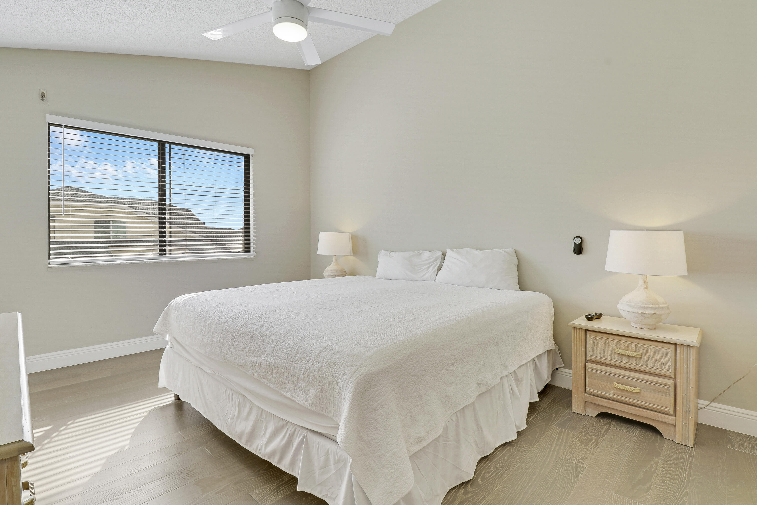 360 Bella Vista Court N 60