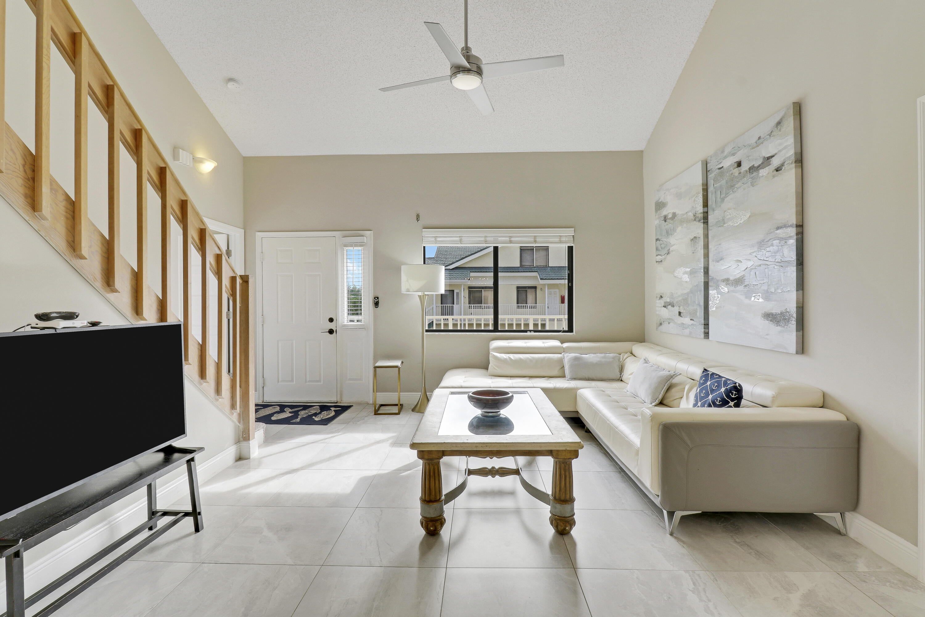 360 Bella Vista Court N 60