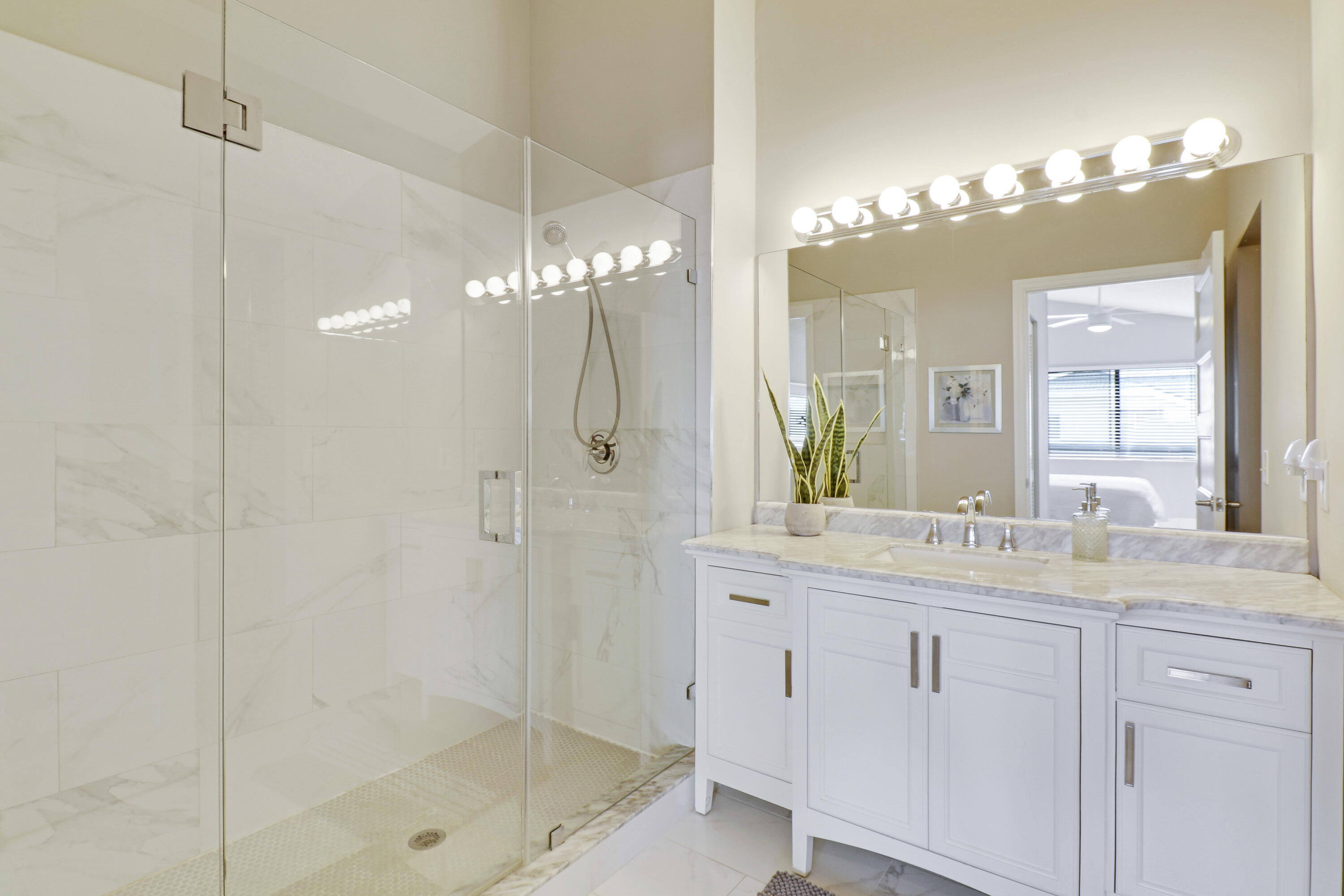360 Bella Vista Court N 60