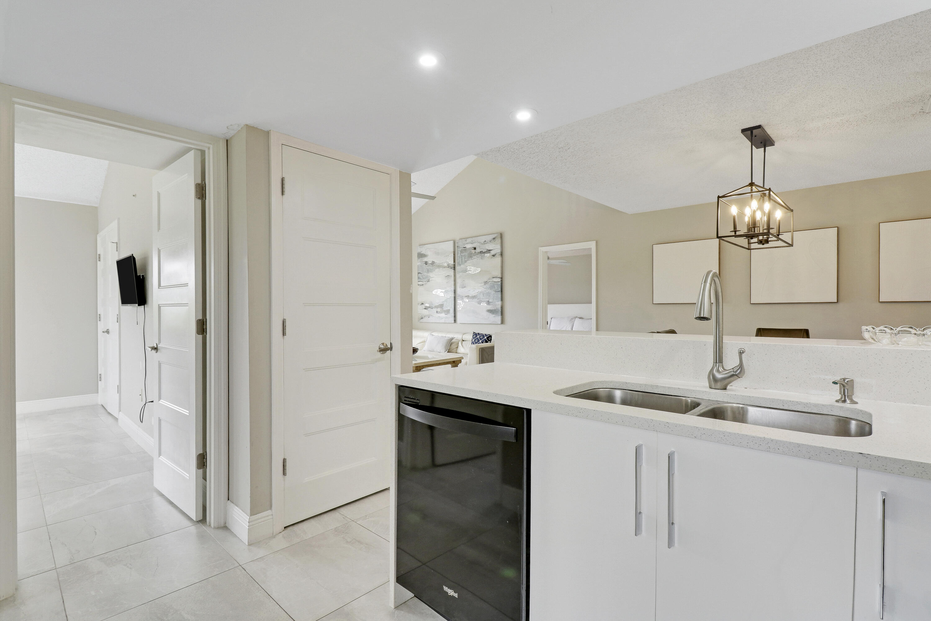 360 Bella Vista Court N 60