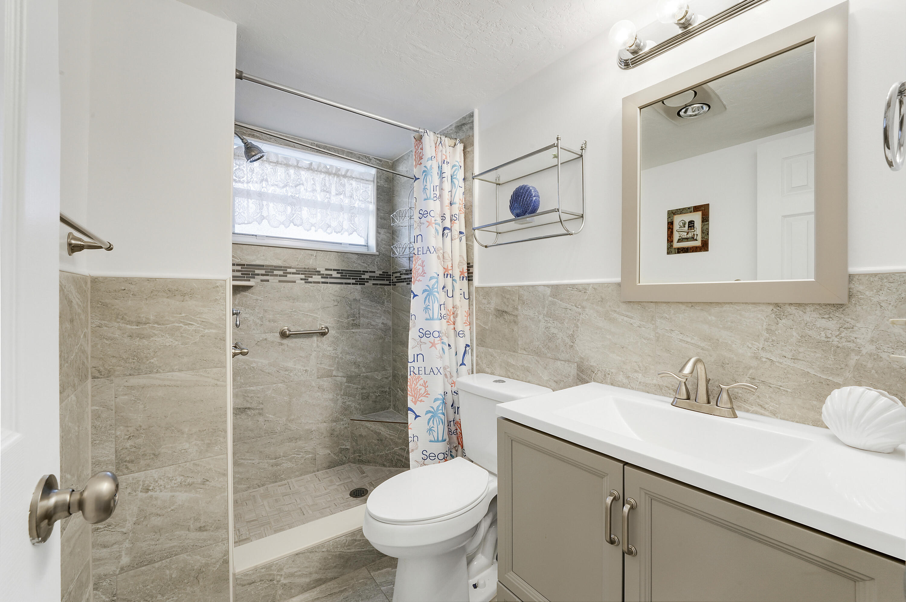 701 Lori Dr Drive 204