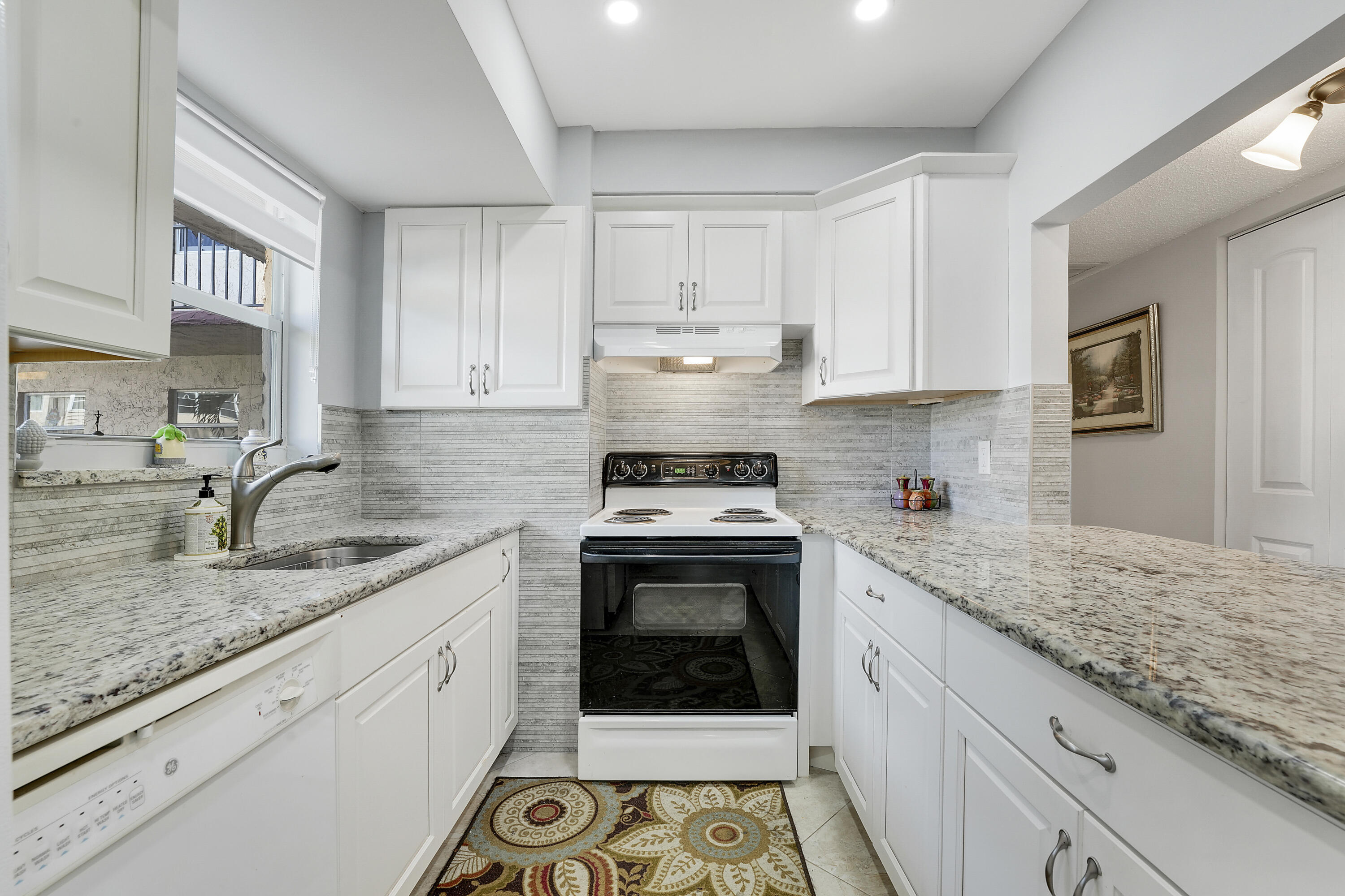 701 Lori Dr Drive 204