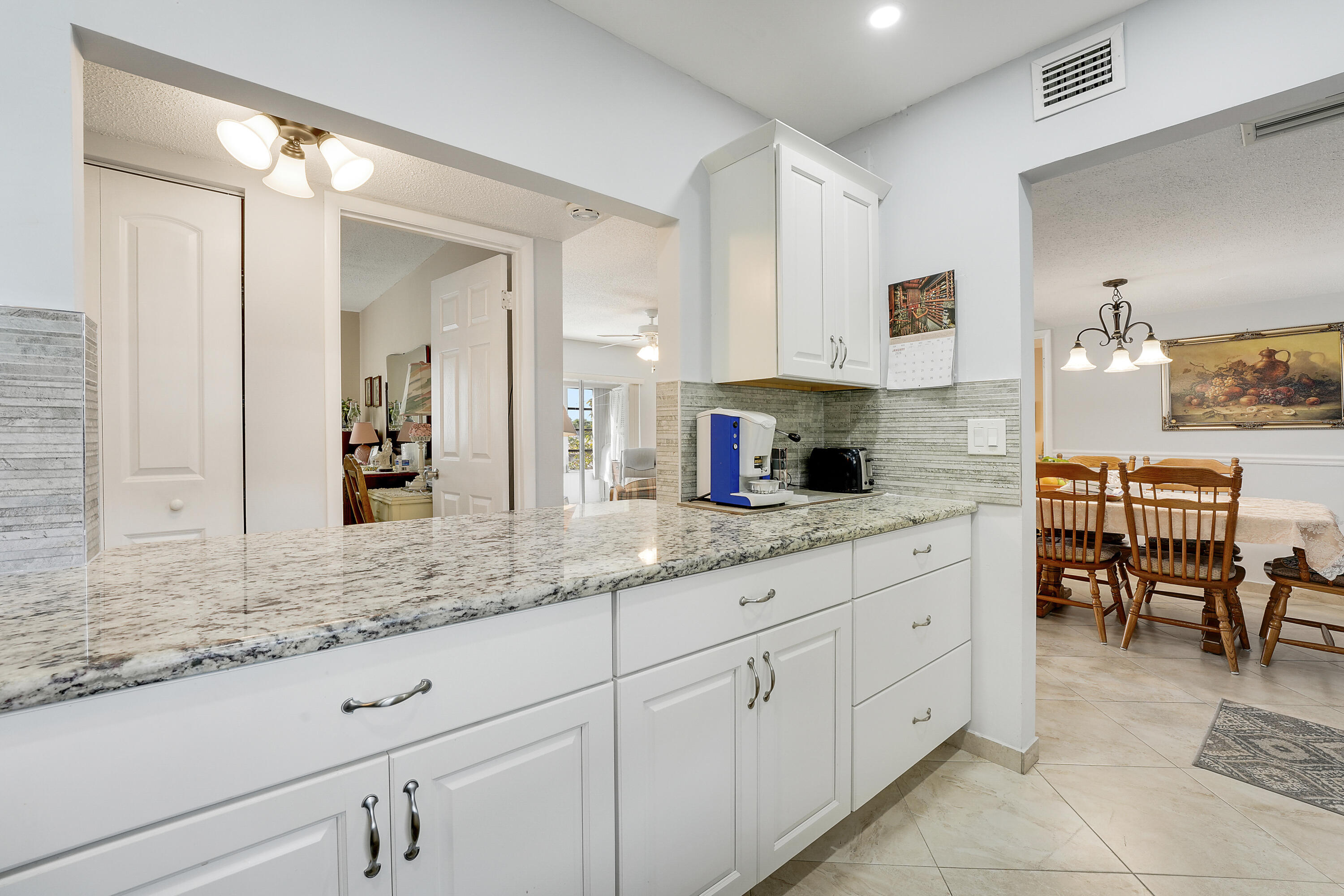 701 Lori Dr Drive 204