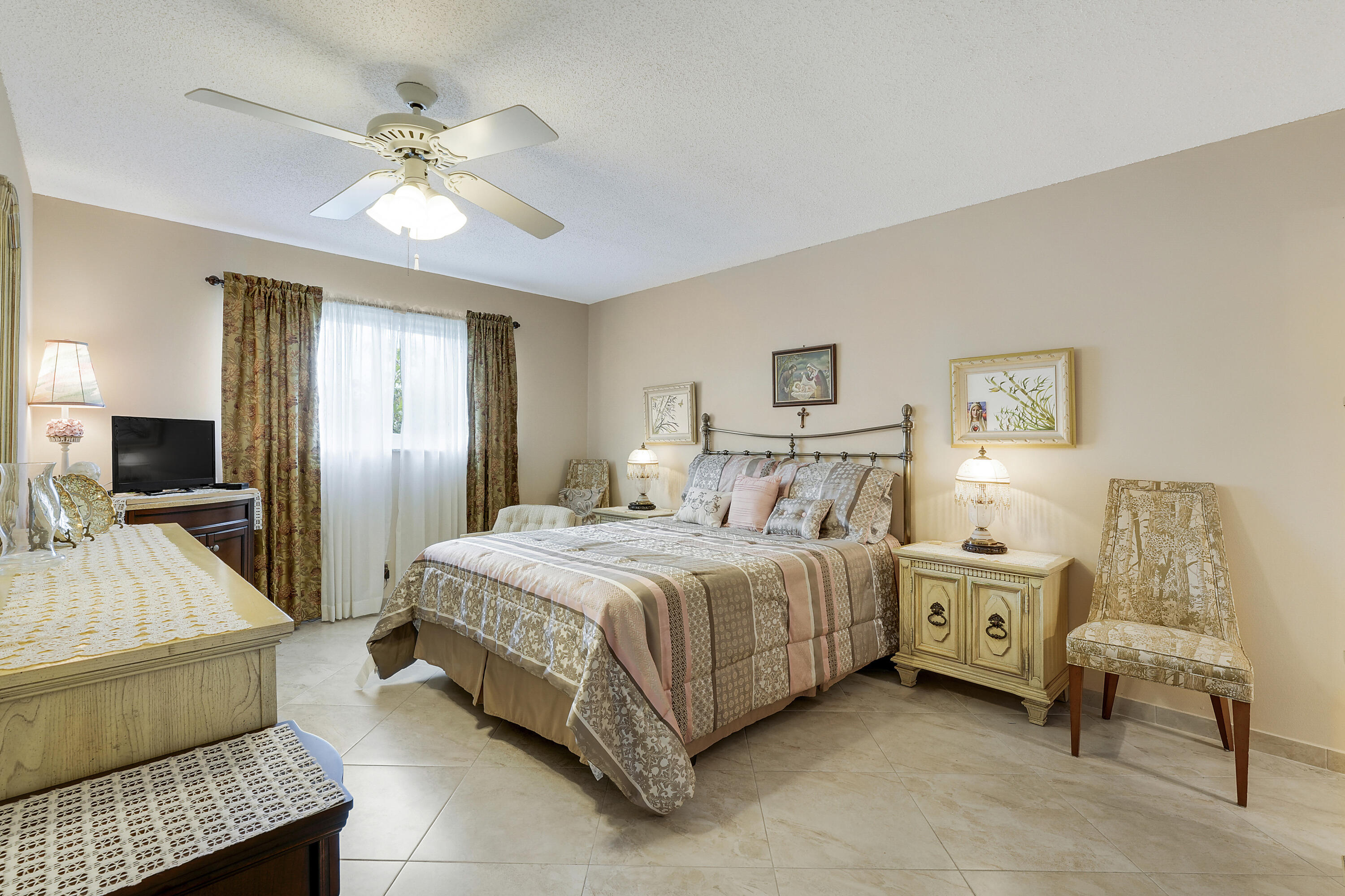 701 Lori Dr Drive 204