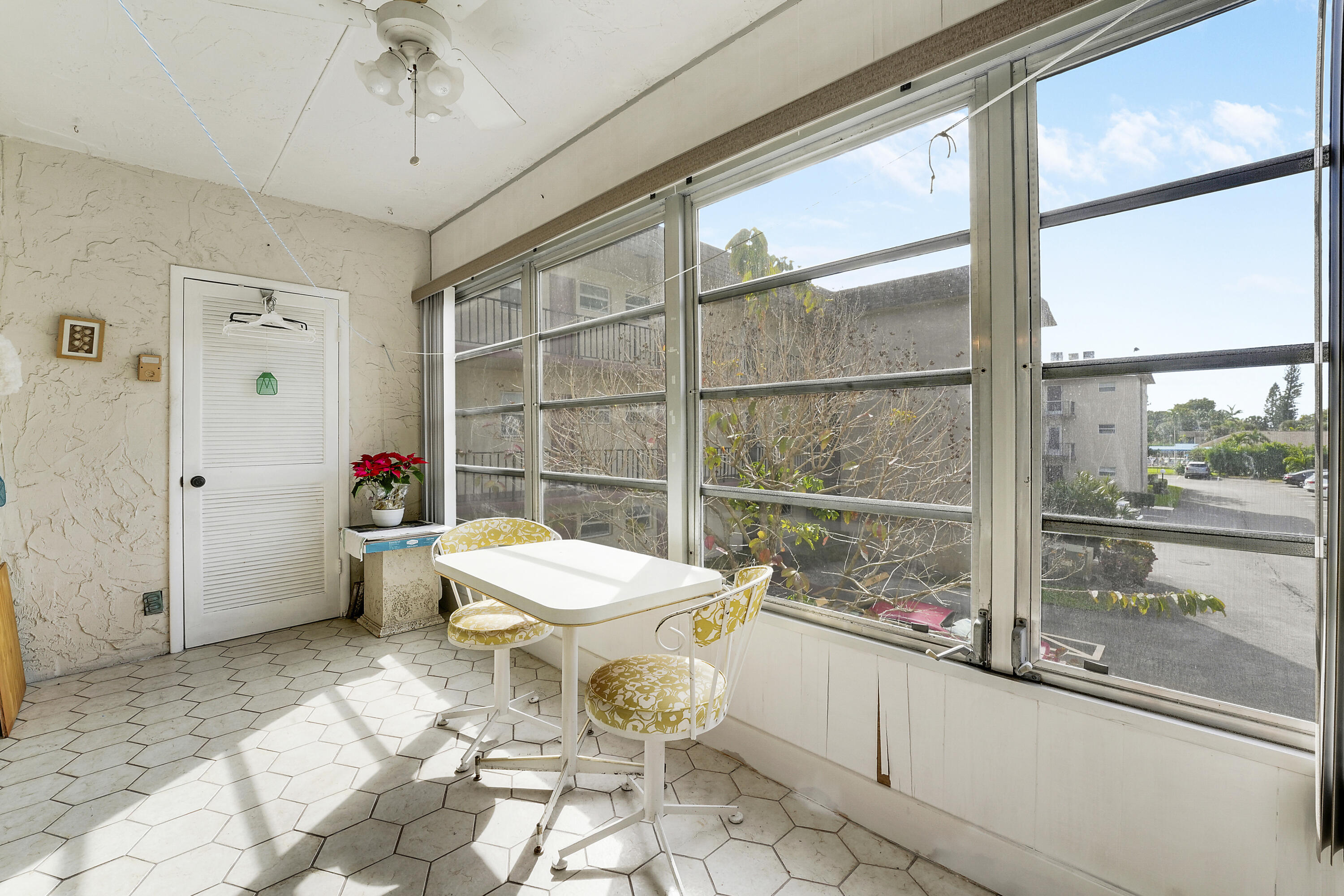 701 Lori Dr Drive 204