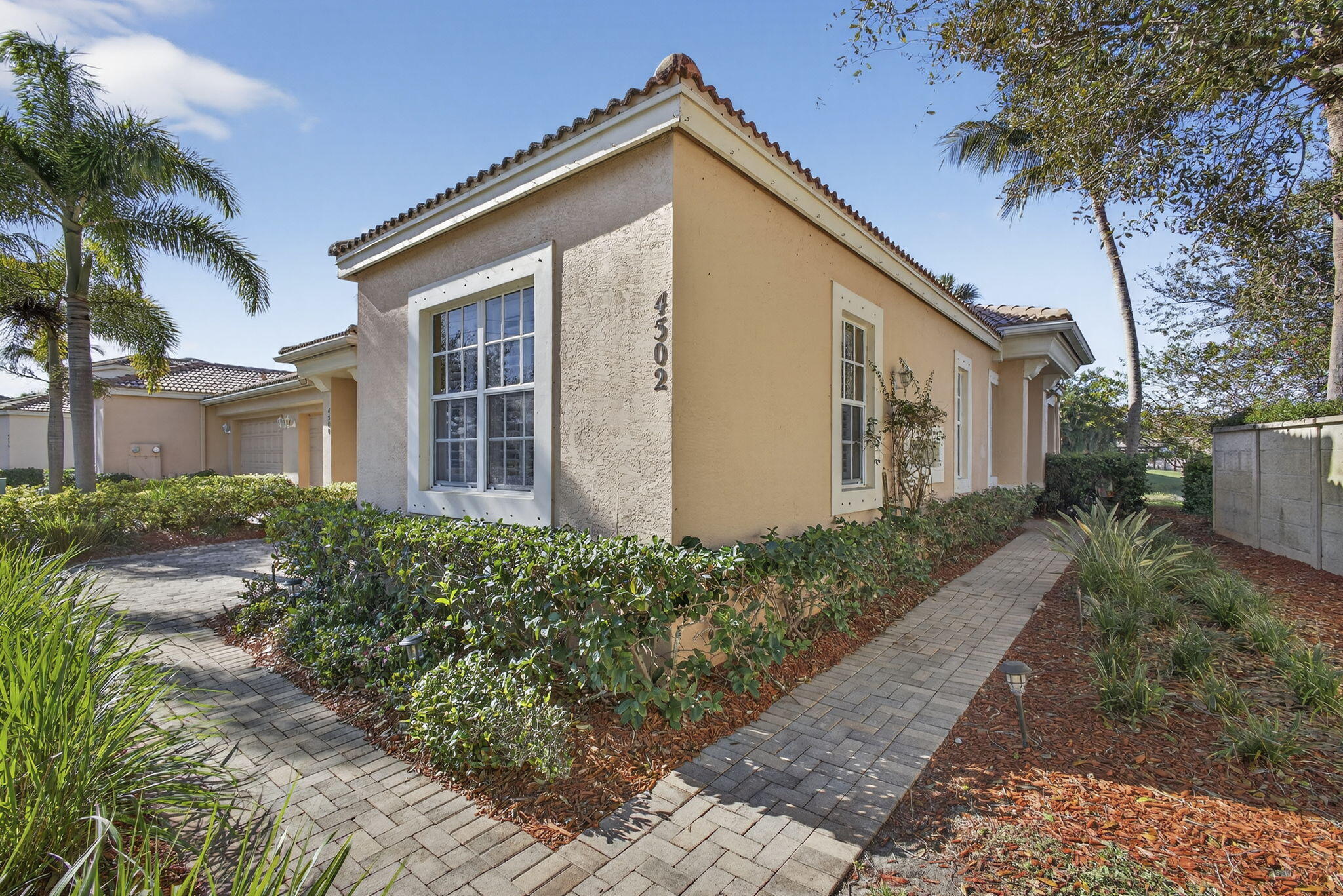 4502 Hickory Drive