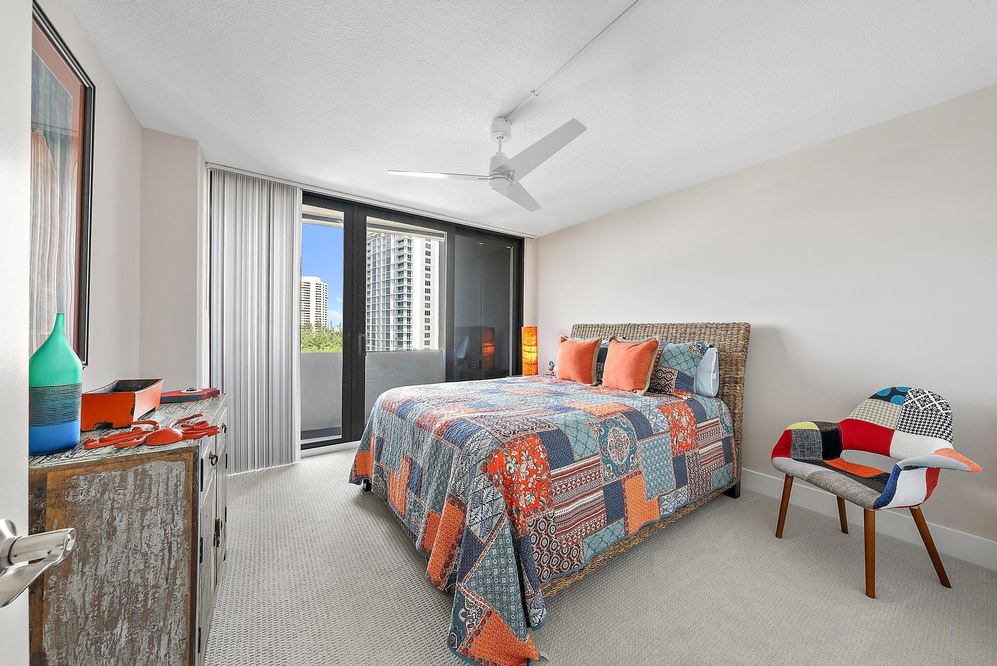 4200 N Ocean Drive 2-705