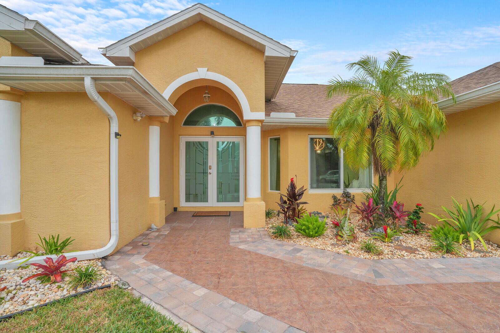 3941 SW Kabane Street, Port St. Lucie
