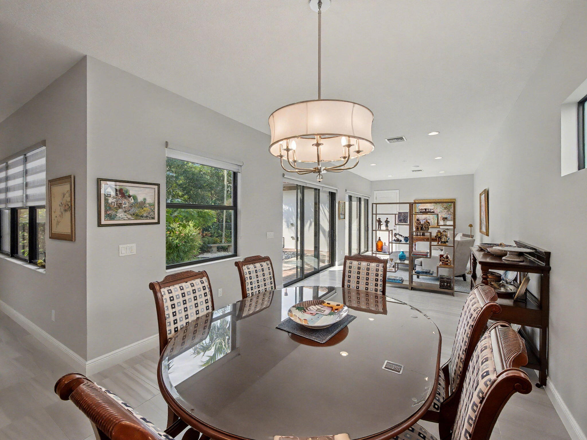 8125 Hobbes Way