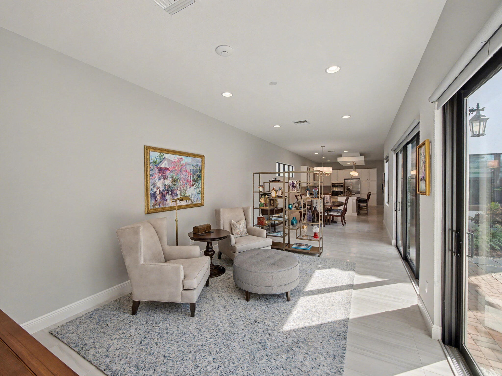 8125 Hobbes Way