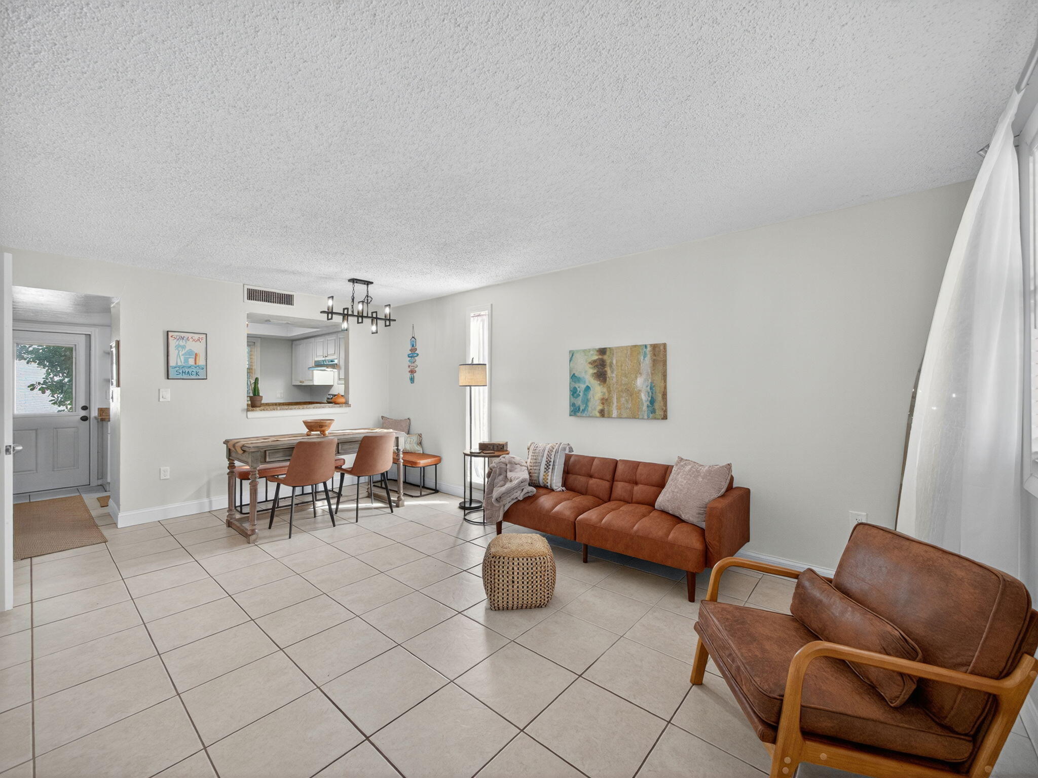 1000 Shorewinds Drive