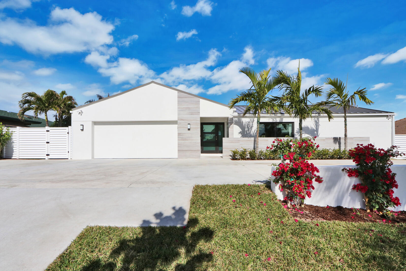 441 S Lyra Circle
