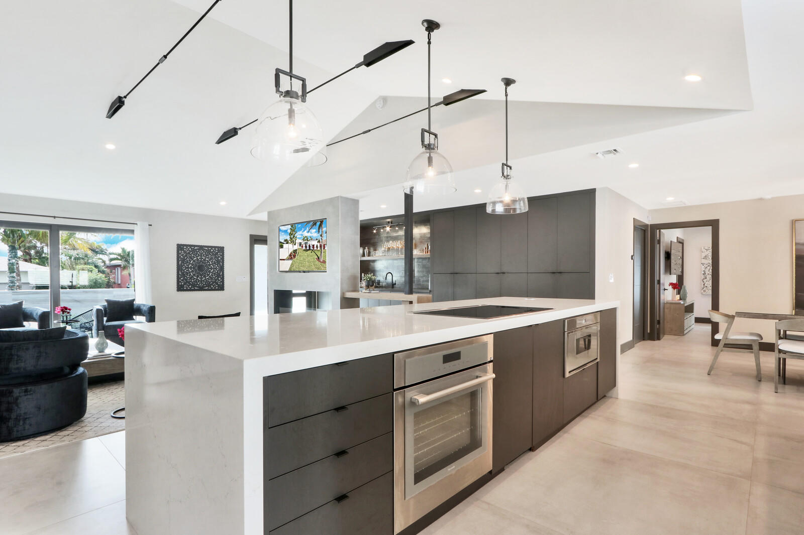 441 S Lyra Circle