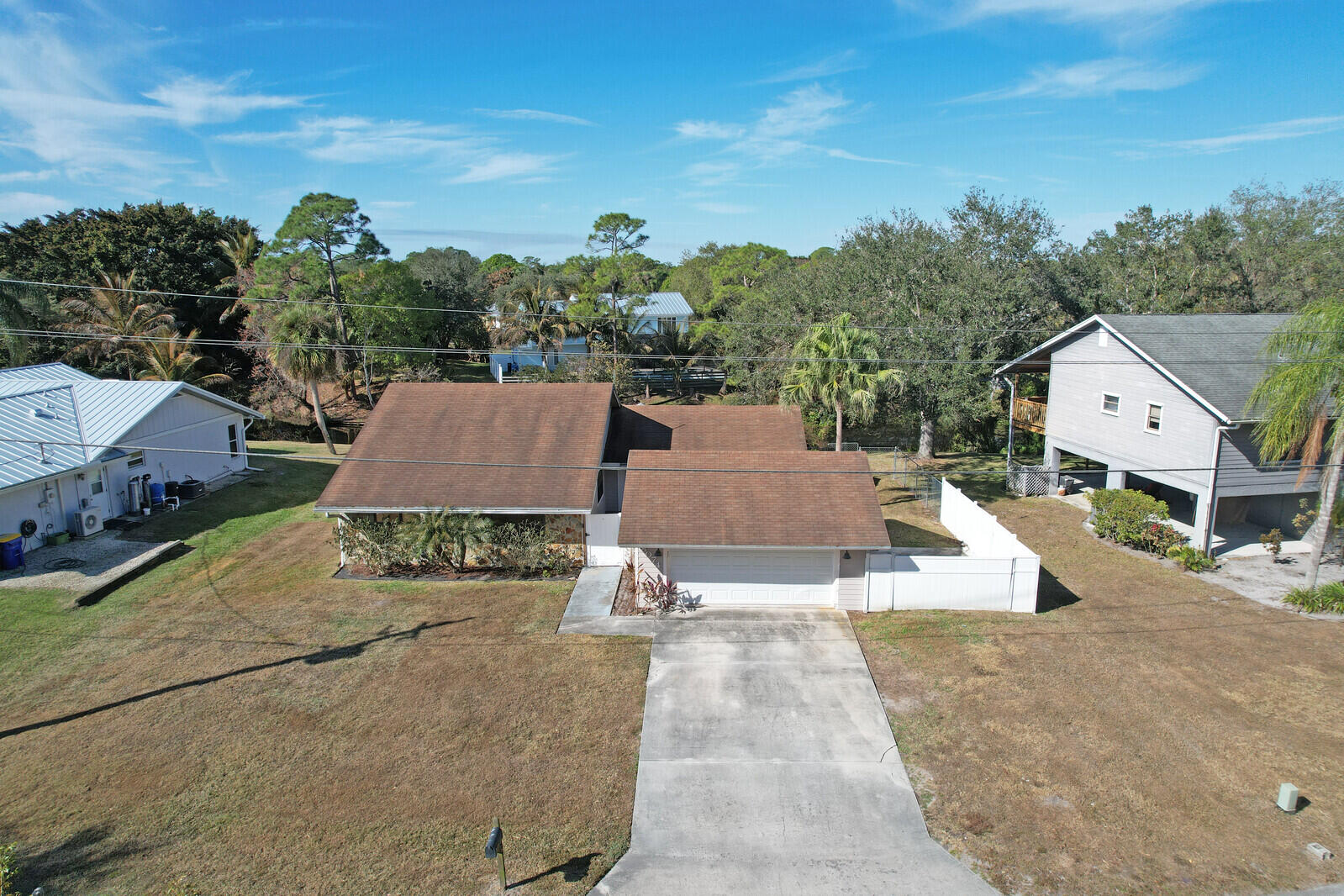 8074 SE River Lane Lane