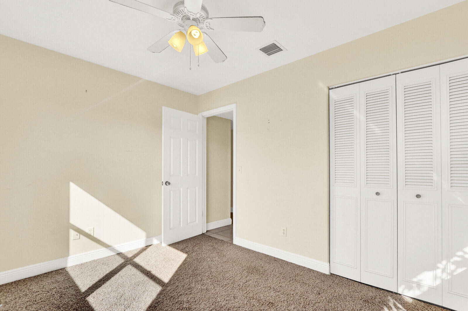 8074 SE River Lane Lane