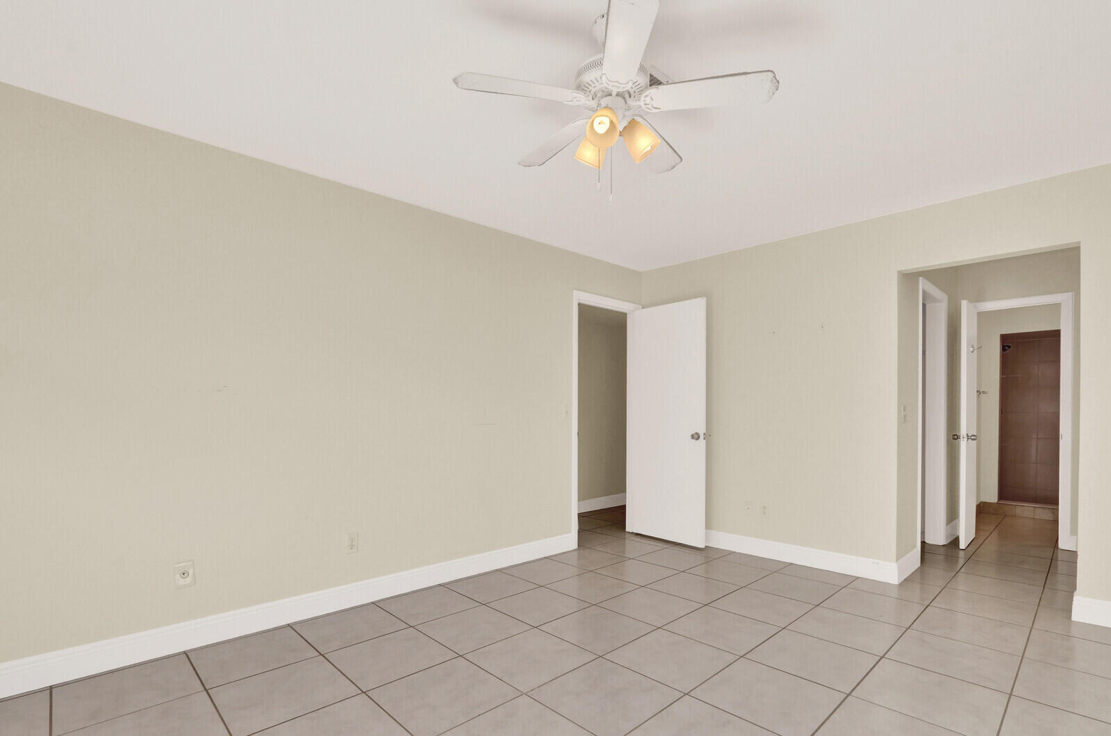 8074 SE River Lane Lane