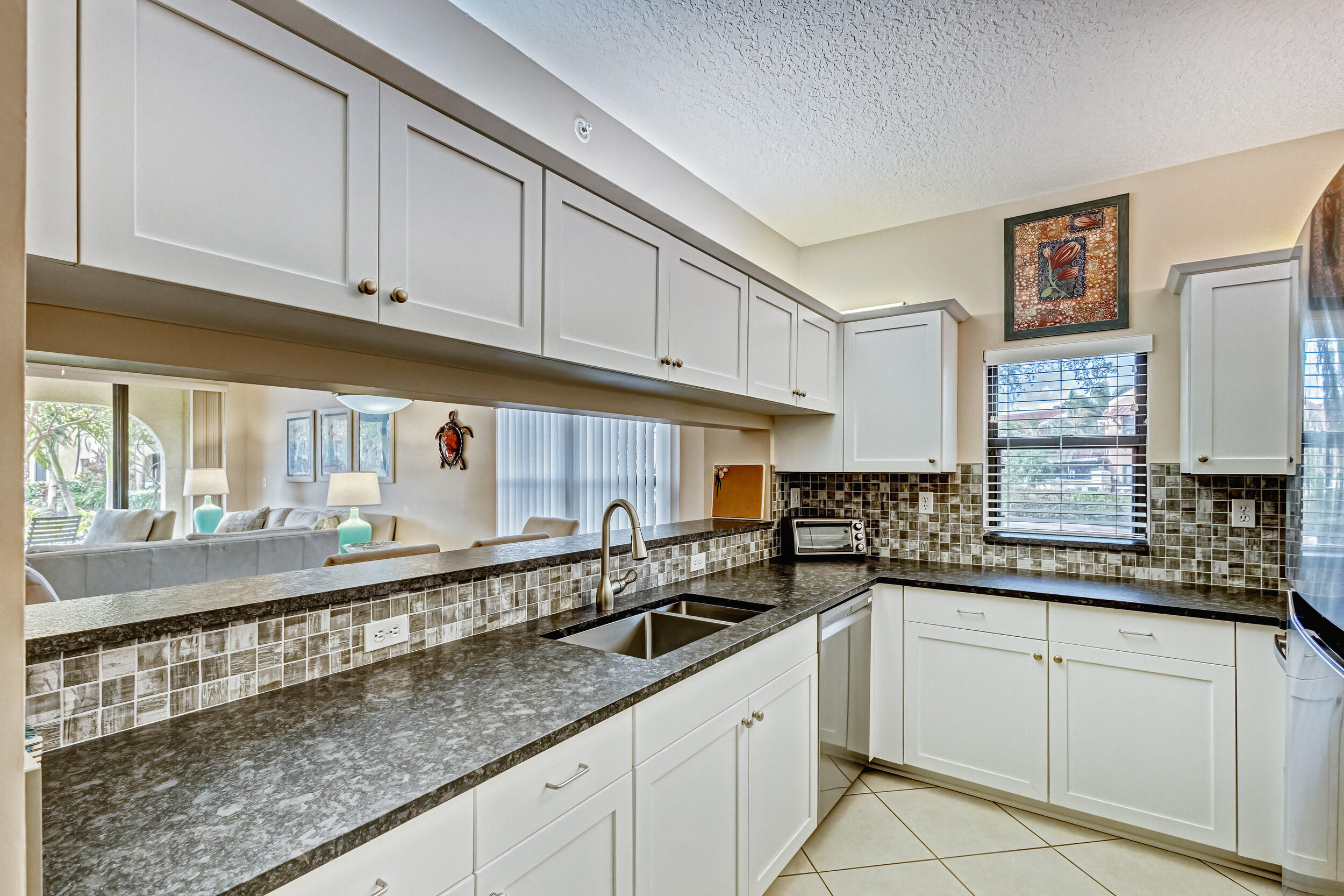 200 Uno Lago Drive 105