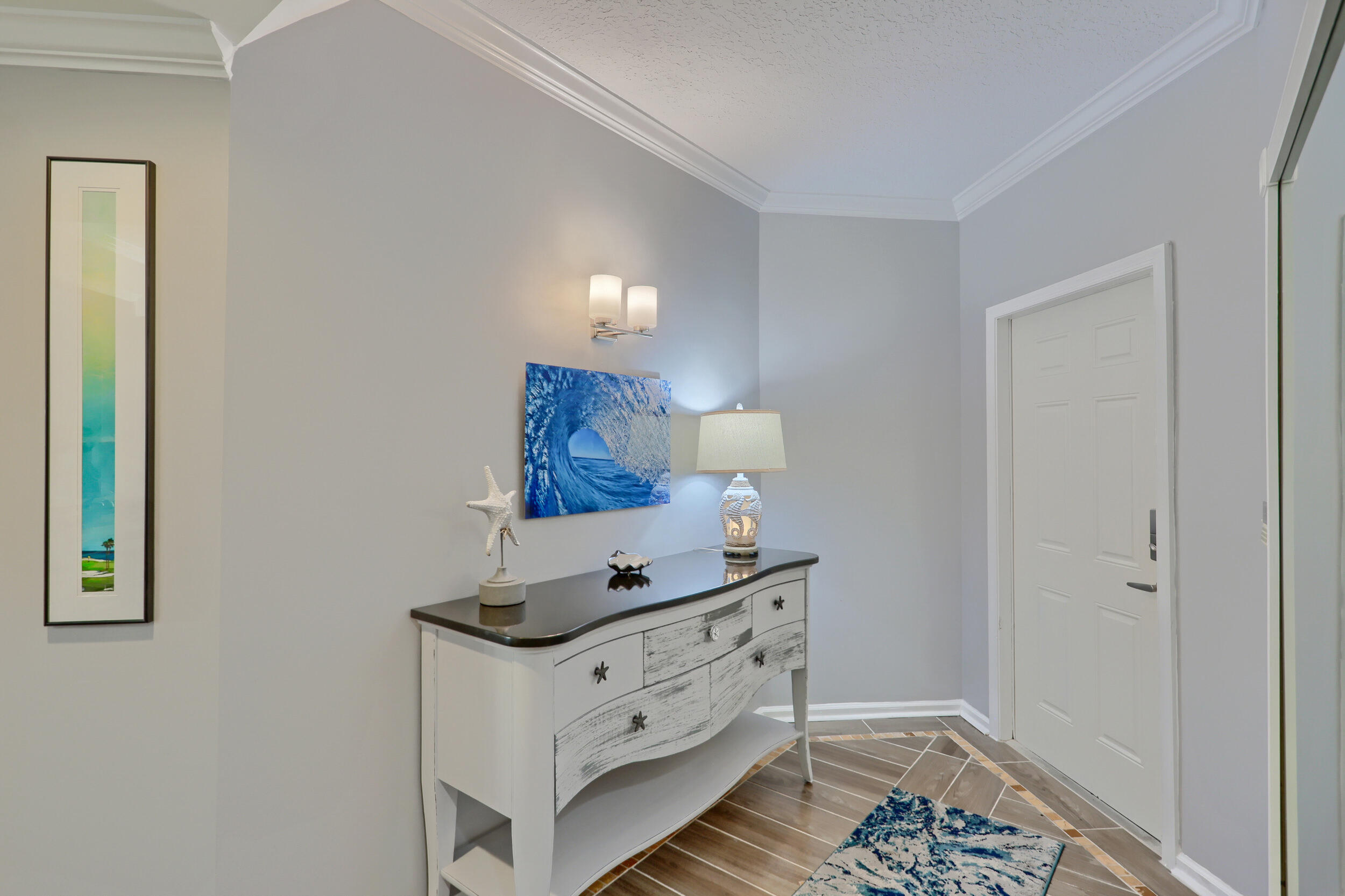 400 Uno Lago Drive 204