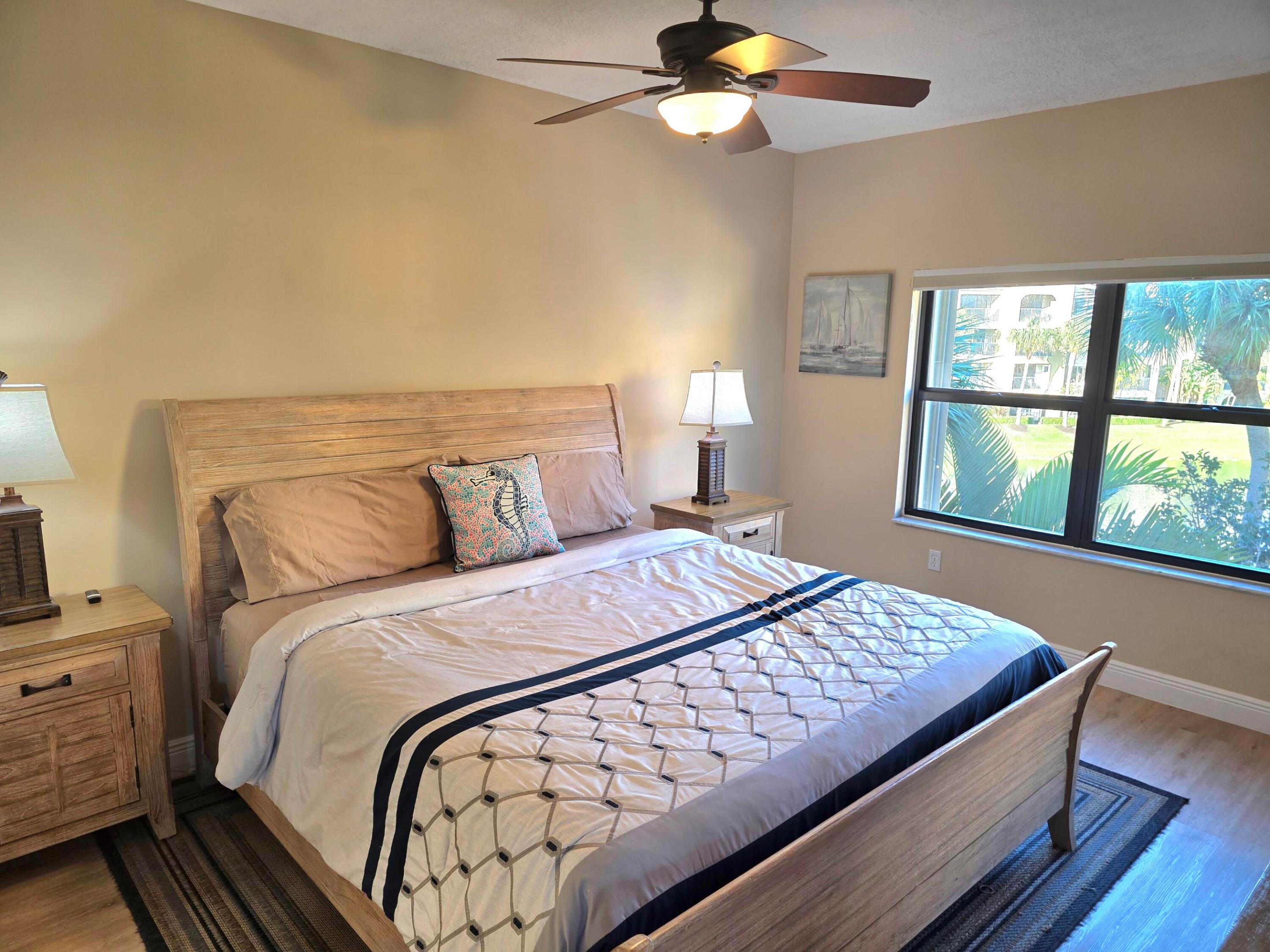 300 Uno Lago Drive 305