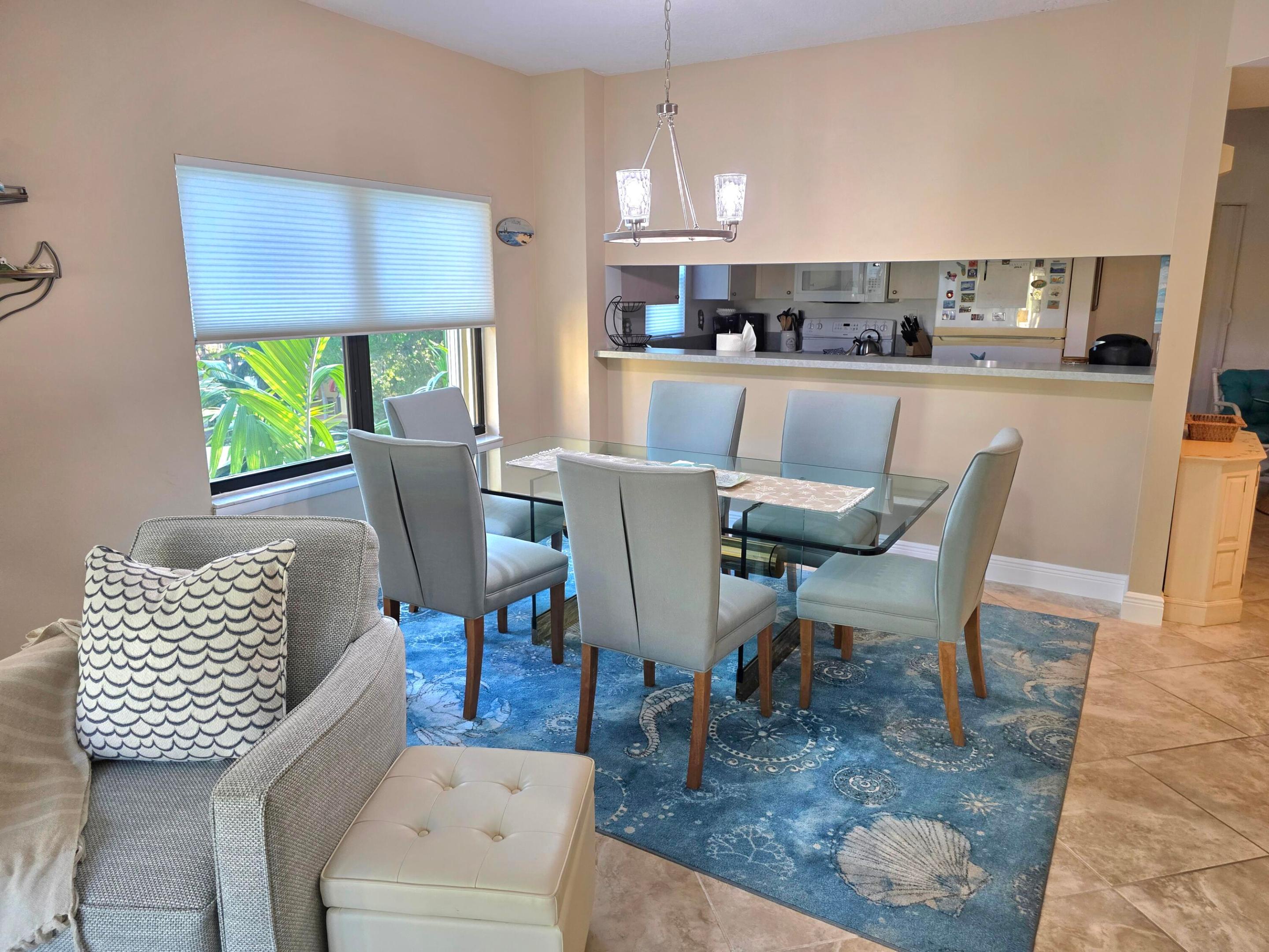 300 Uno Lago Drive 305