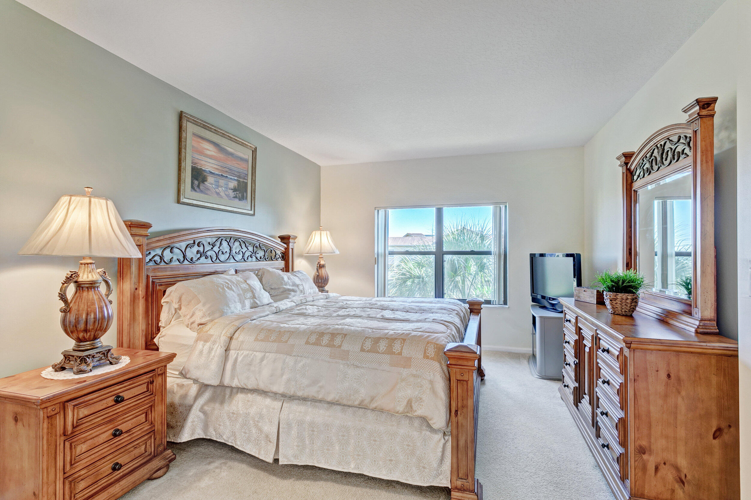 500 Uno Lago Drive 402