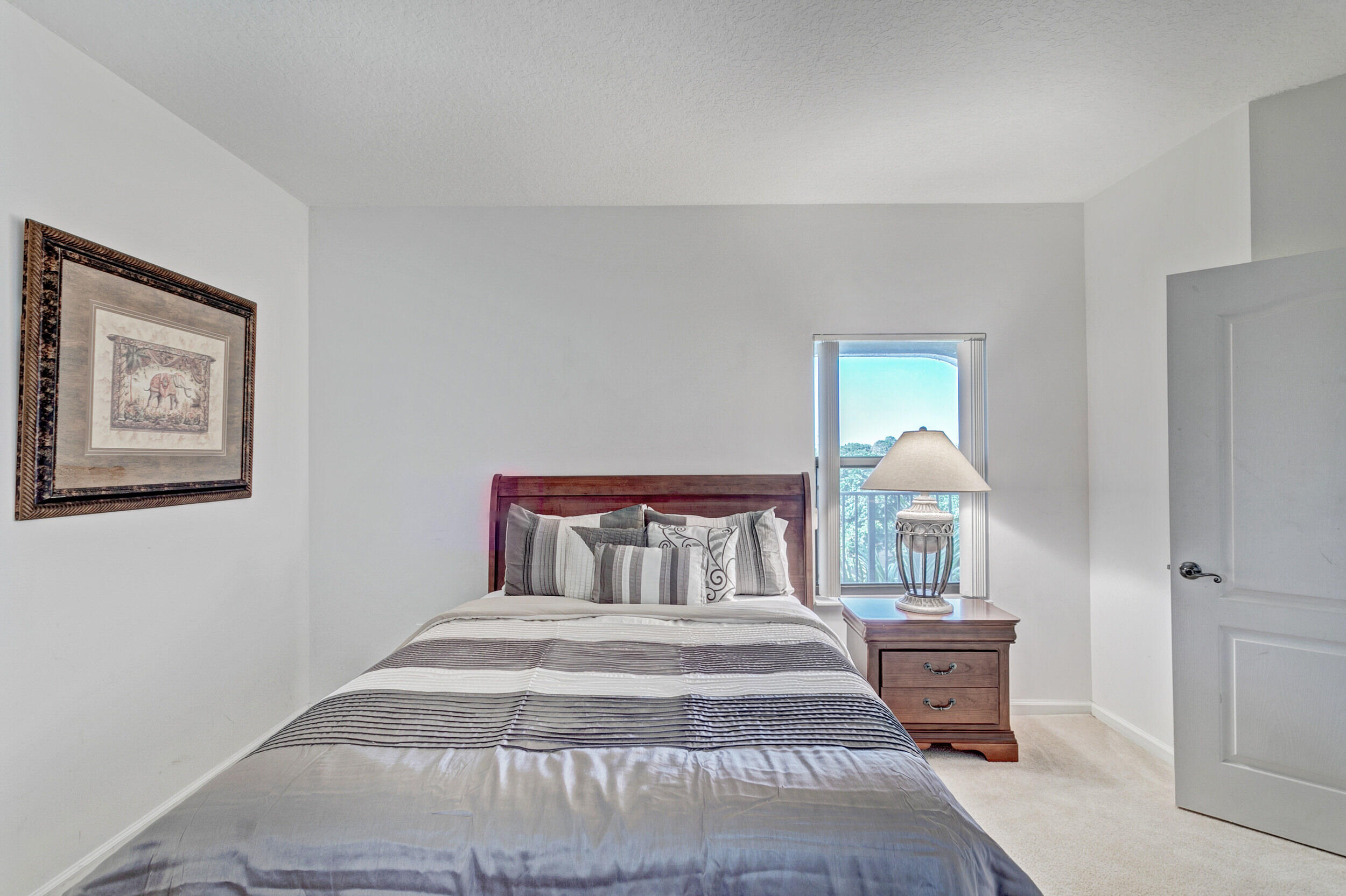 500 Uno Lago Drive 402