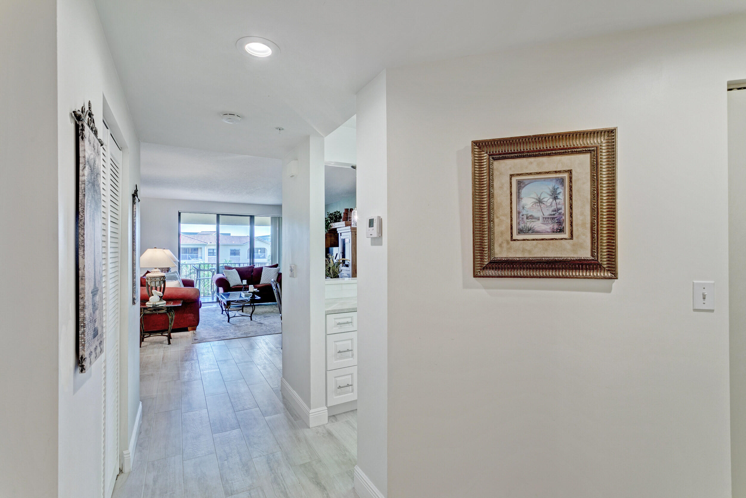 500 Uno Lago Drive 402