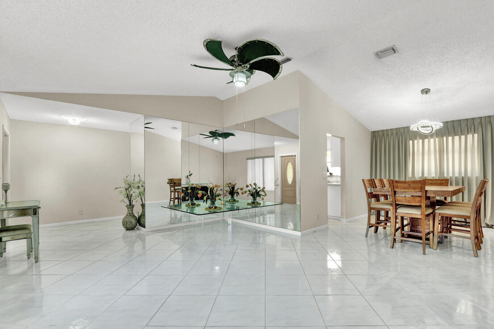 105 Sunflower Circle