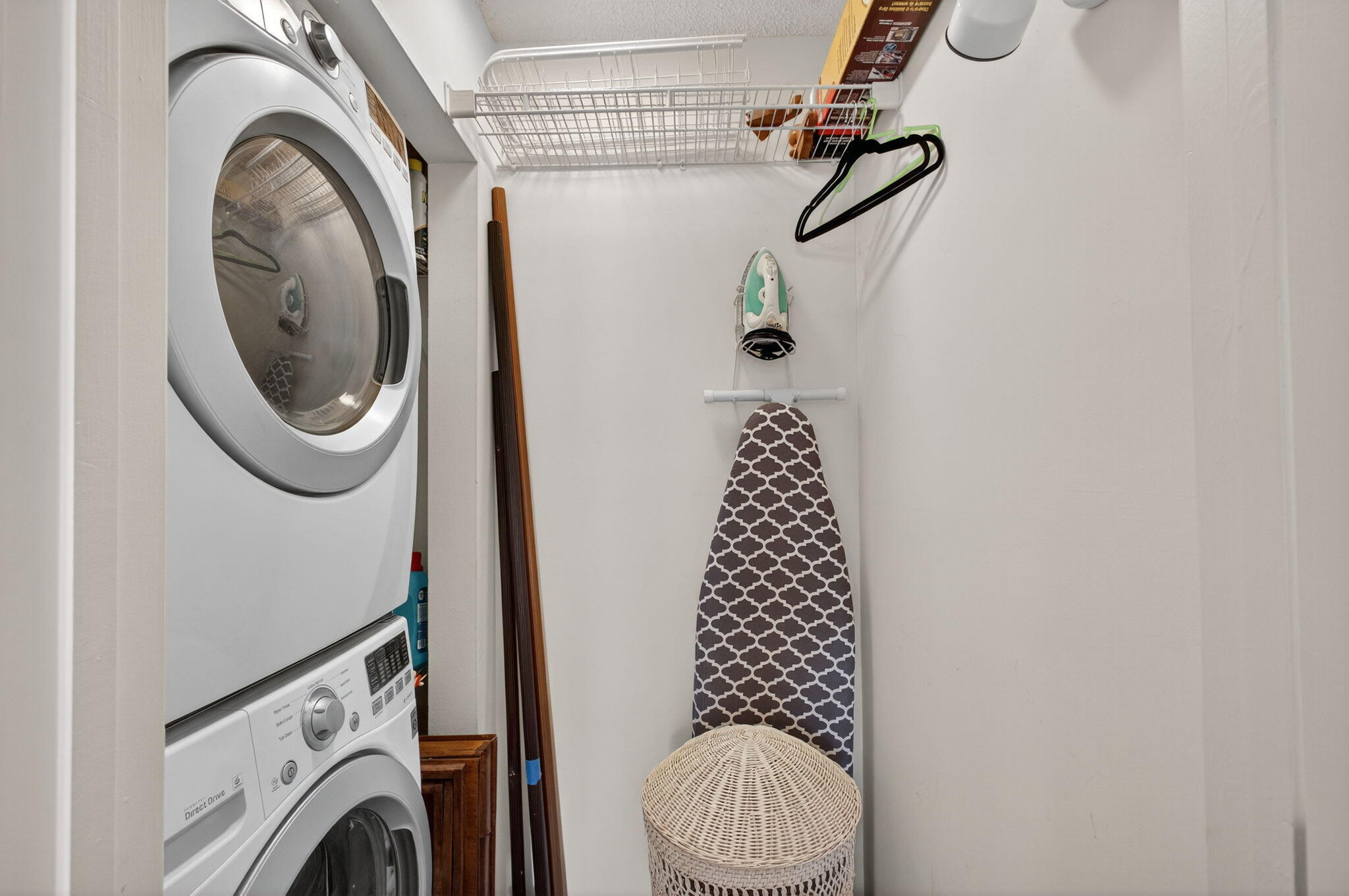 202 Pinecrest Circle B