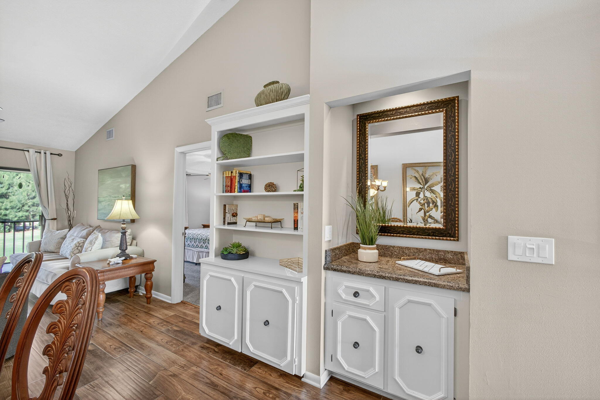 202 Pinecrest Circle B