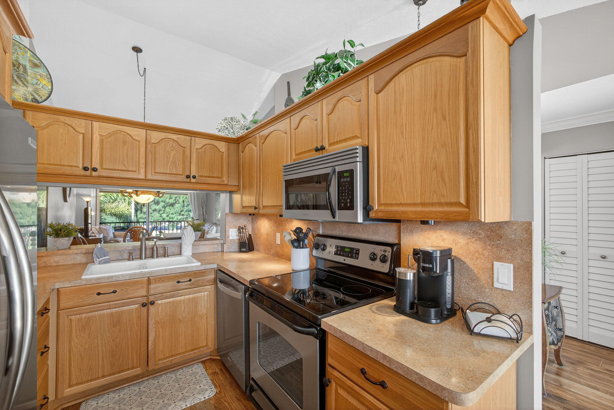 202 Pinecrest Circle B