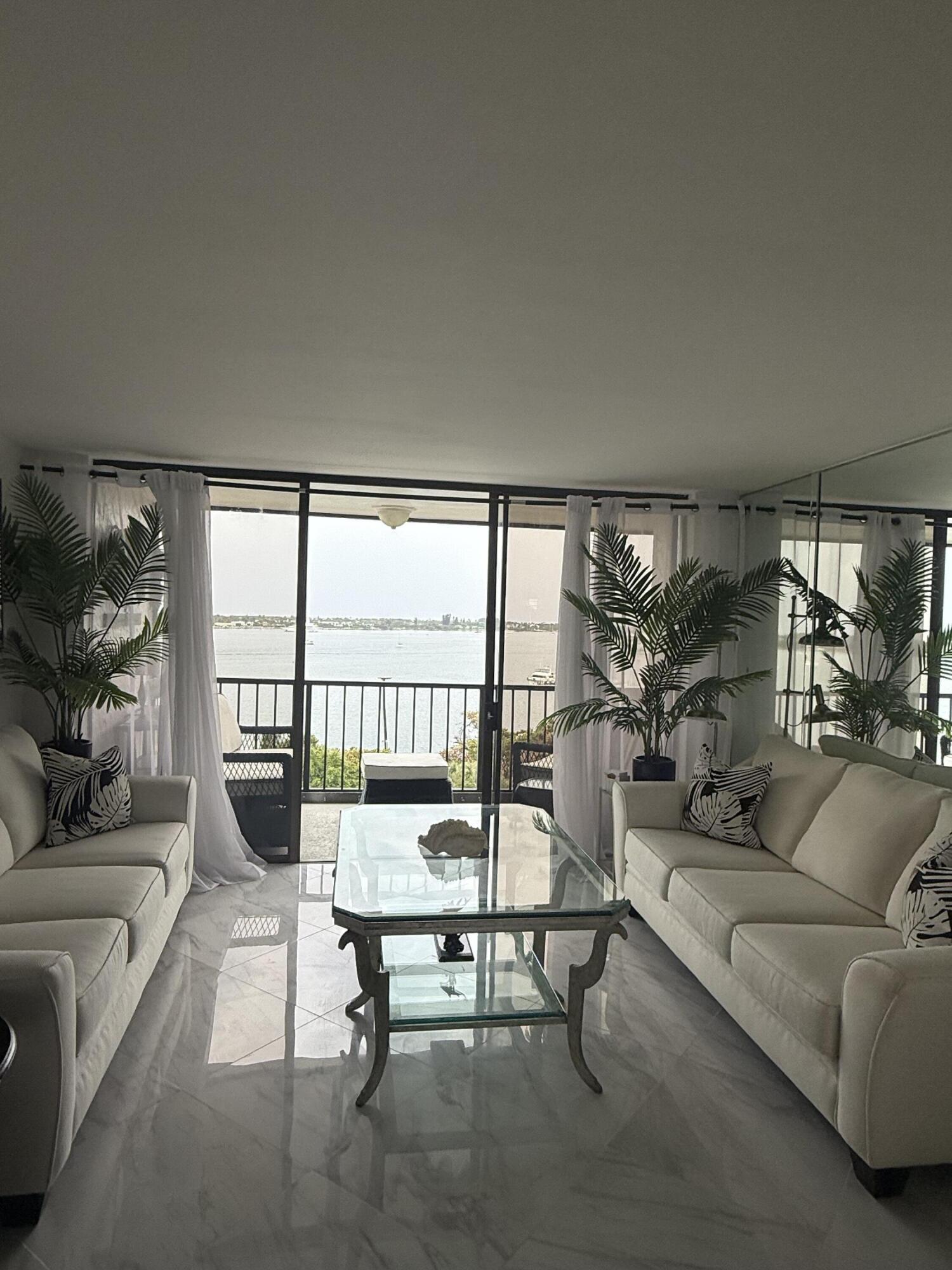 5200 N Flagler Drive 804