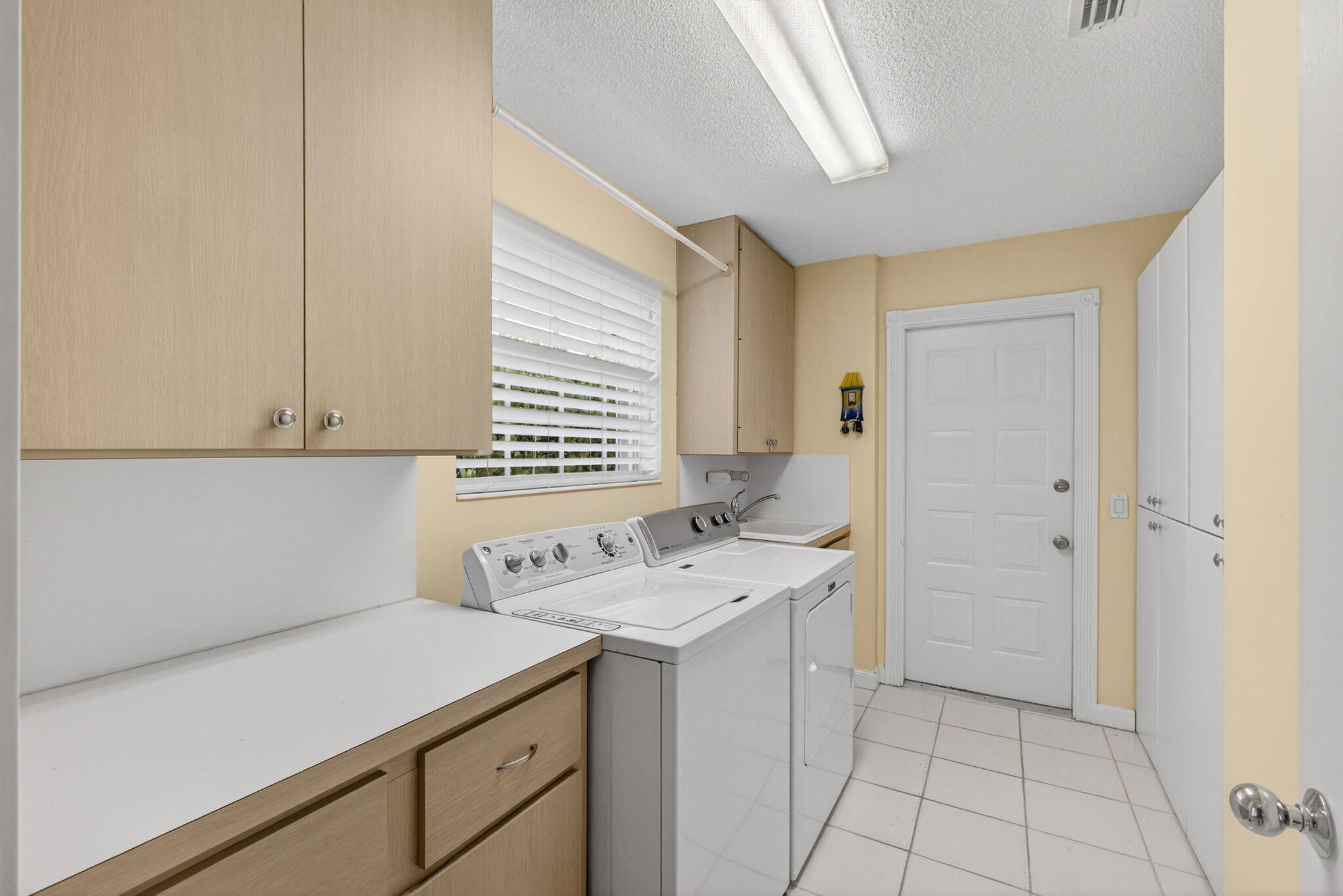 8323 Old Forest Road