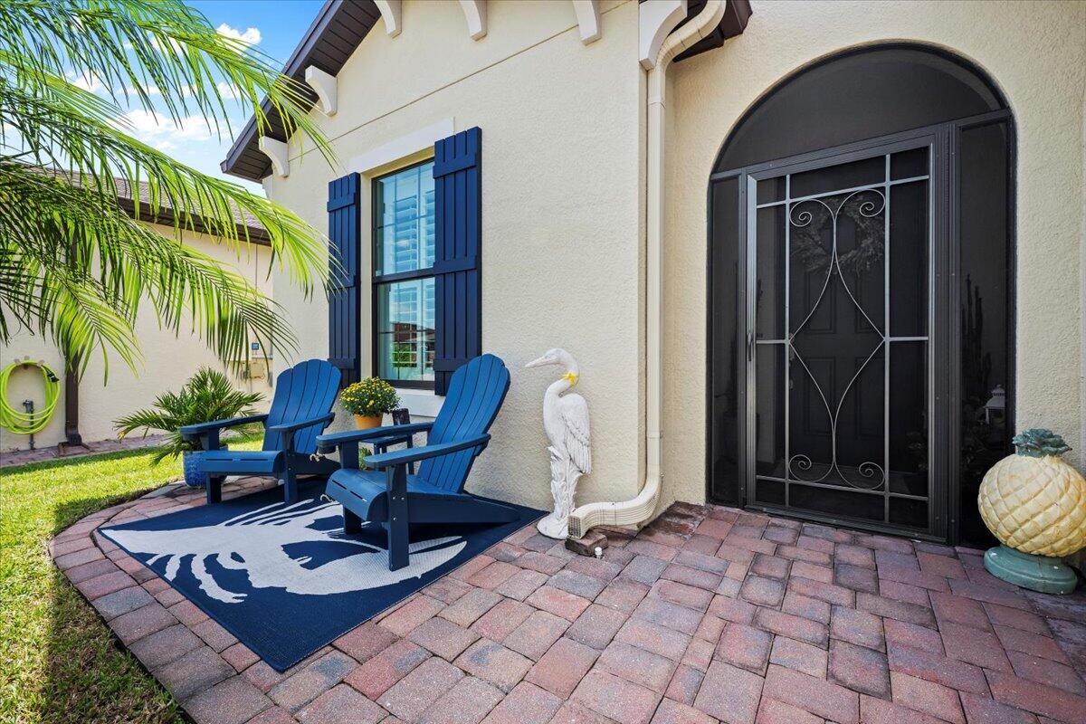1635 Willows Square