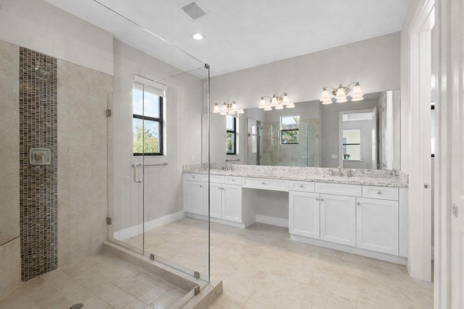 2093 Dickens Terrace