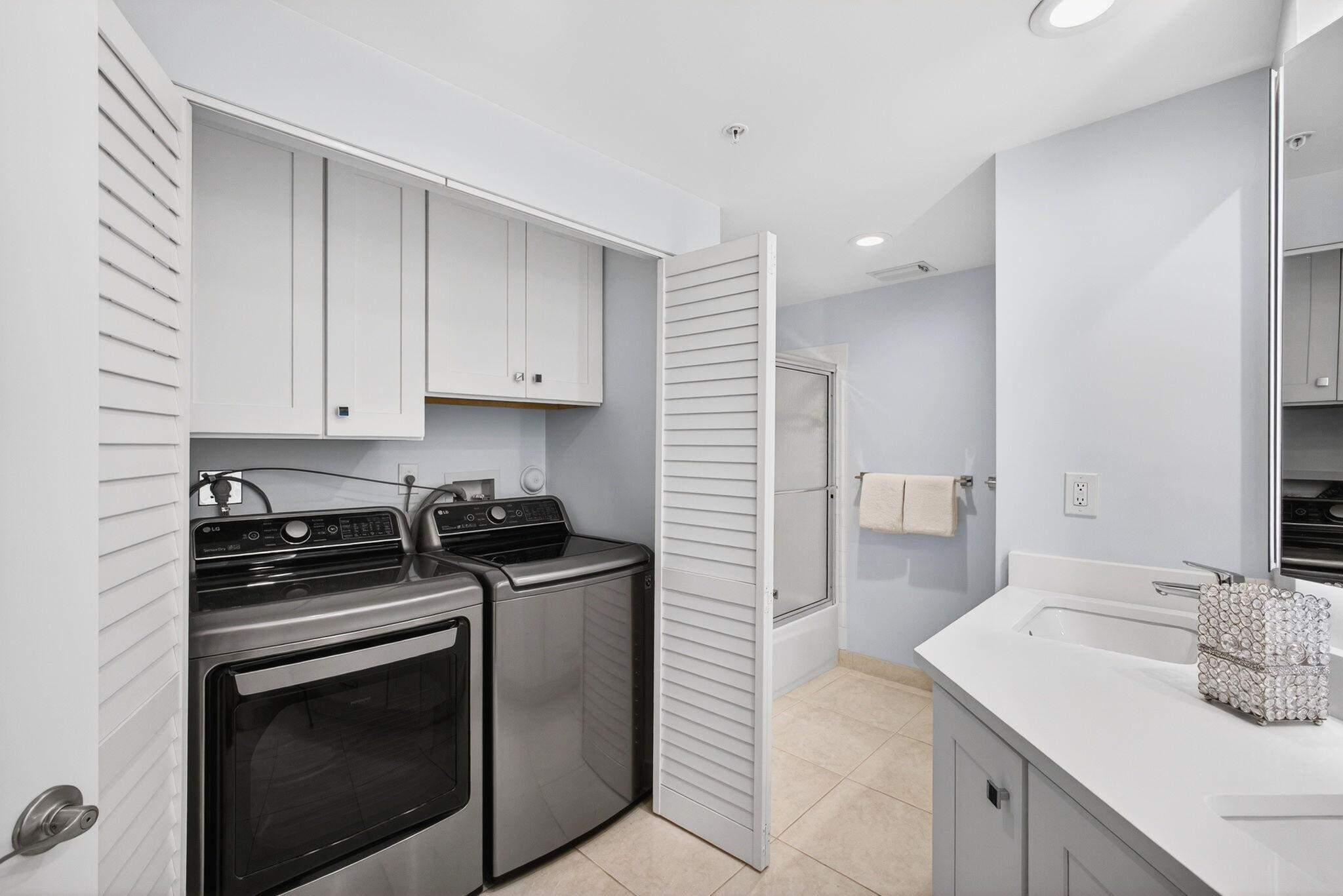 400 Uno Lago Drive 103