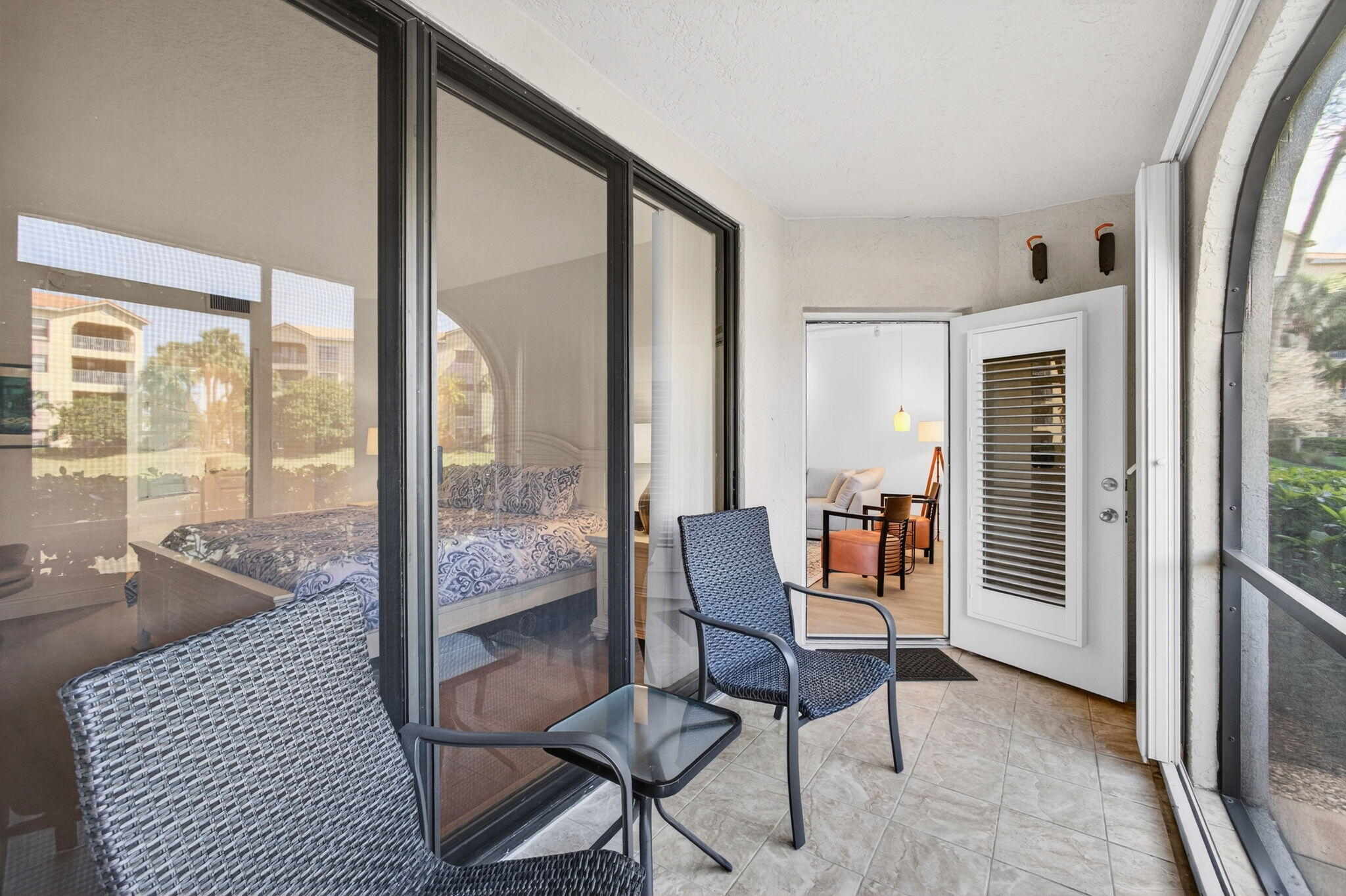 400 Uno Lago Drive 103