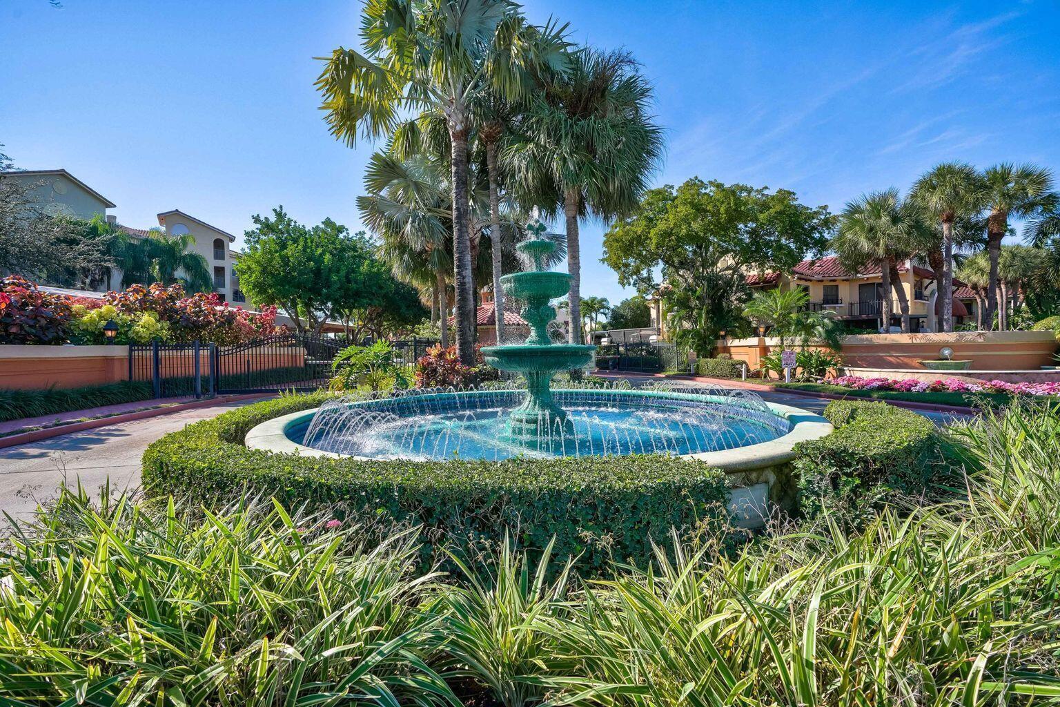 400 Uno Lago Drive 103