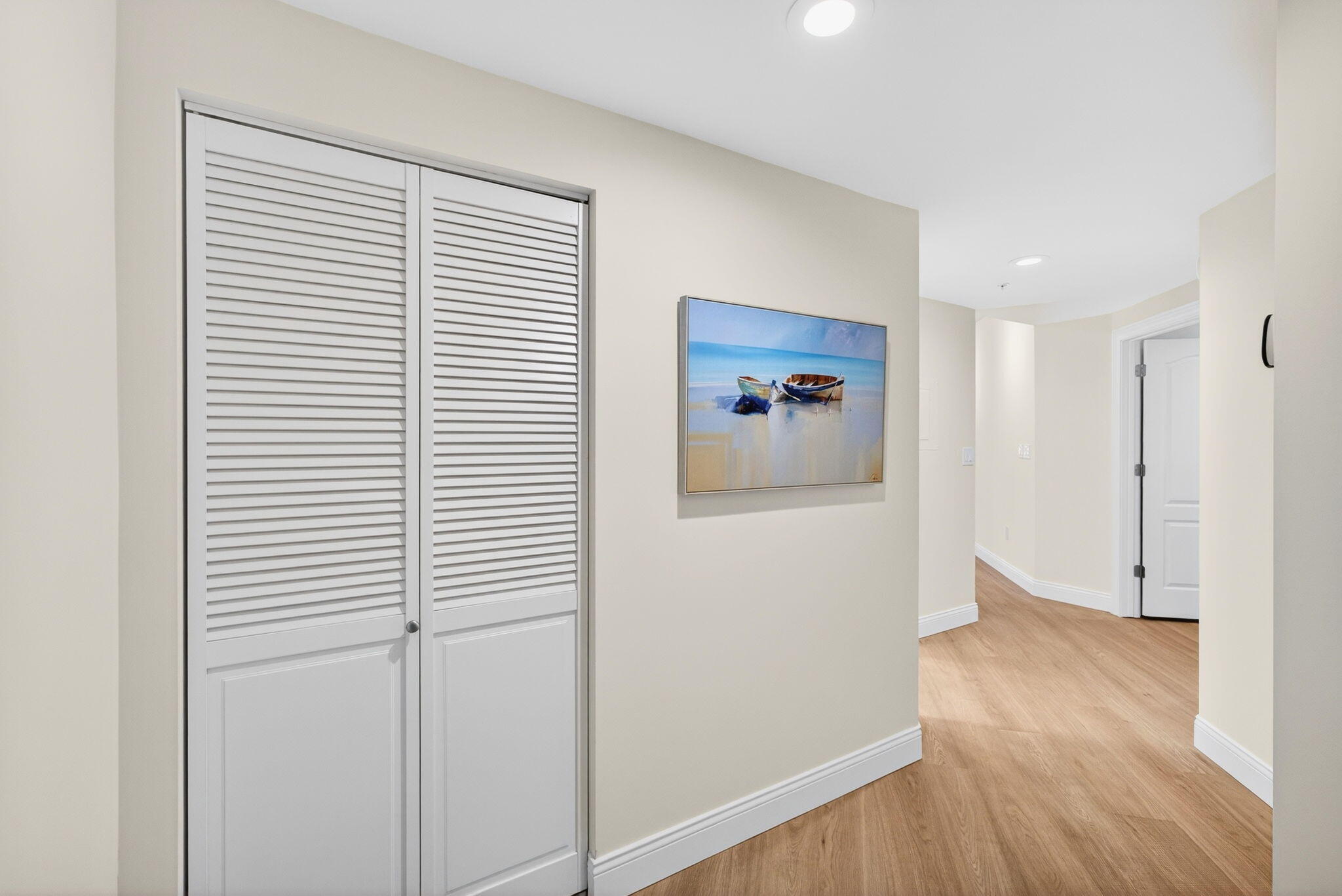 400 Uno Lago Drive 103